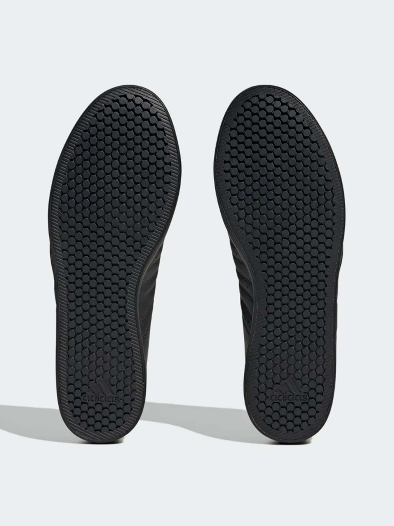 Кроссовки Adidas модель HP6008 Фото
