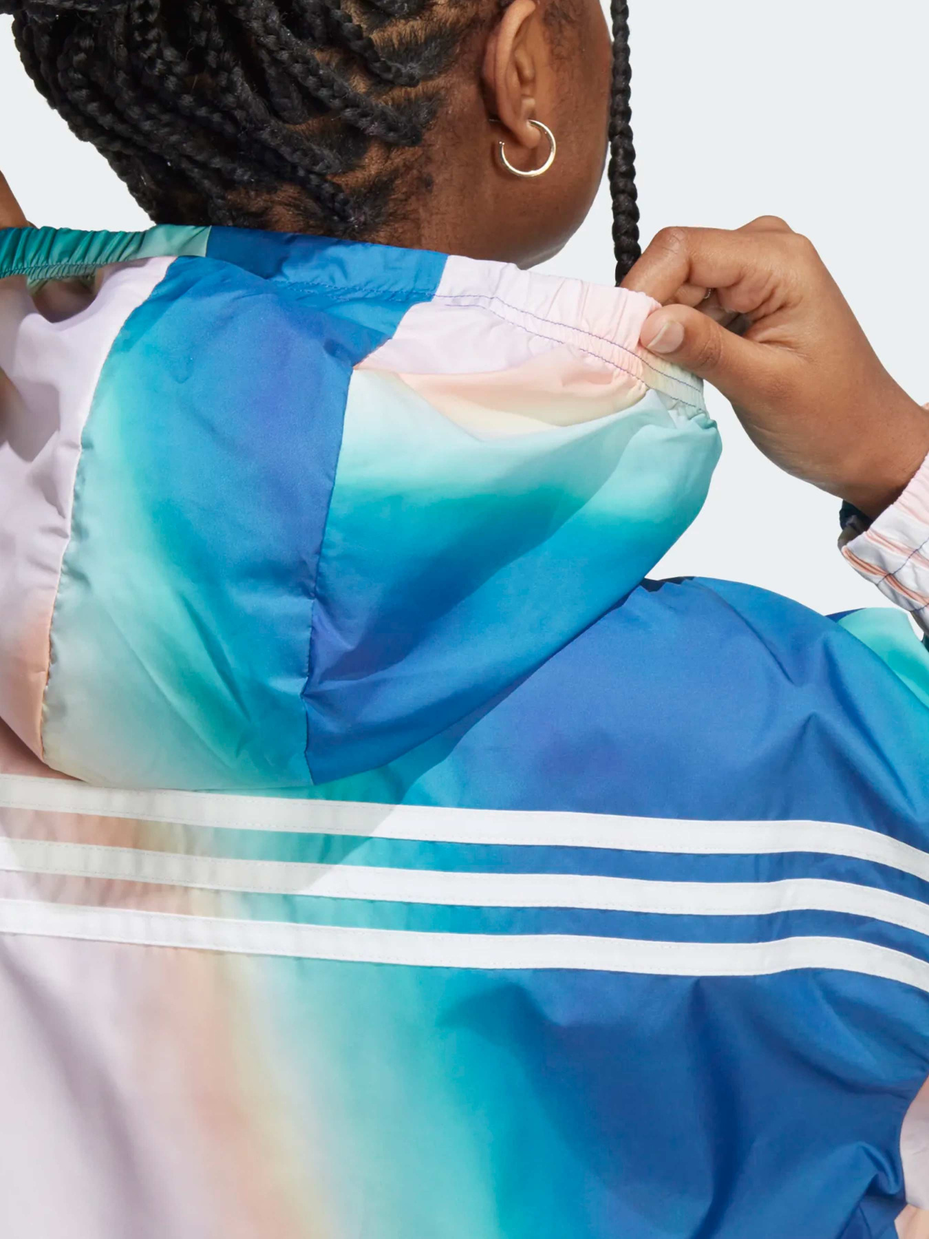 Куртки и дубленки Adidas модель IC0470 Фото