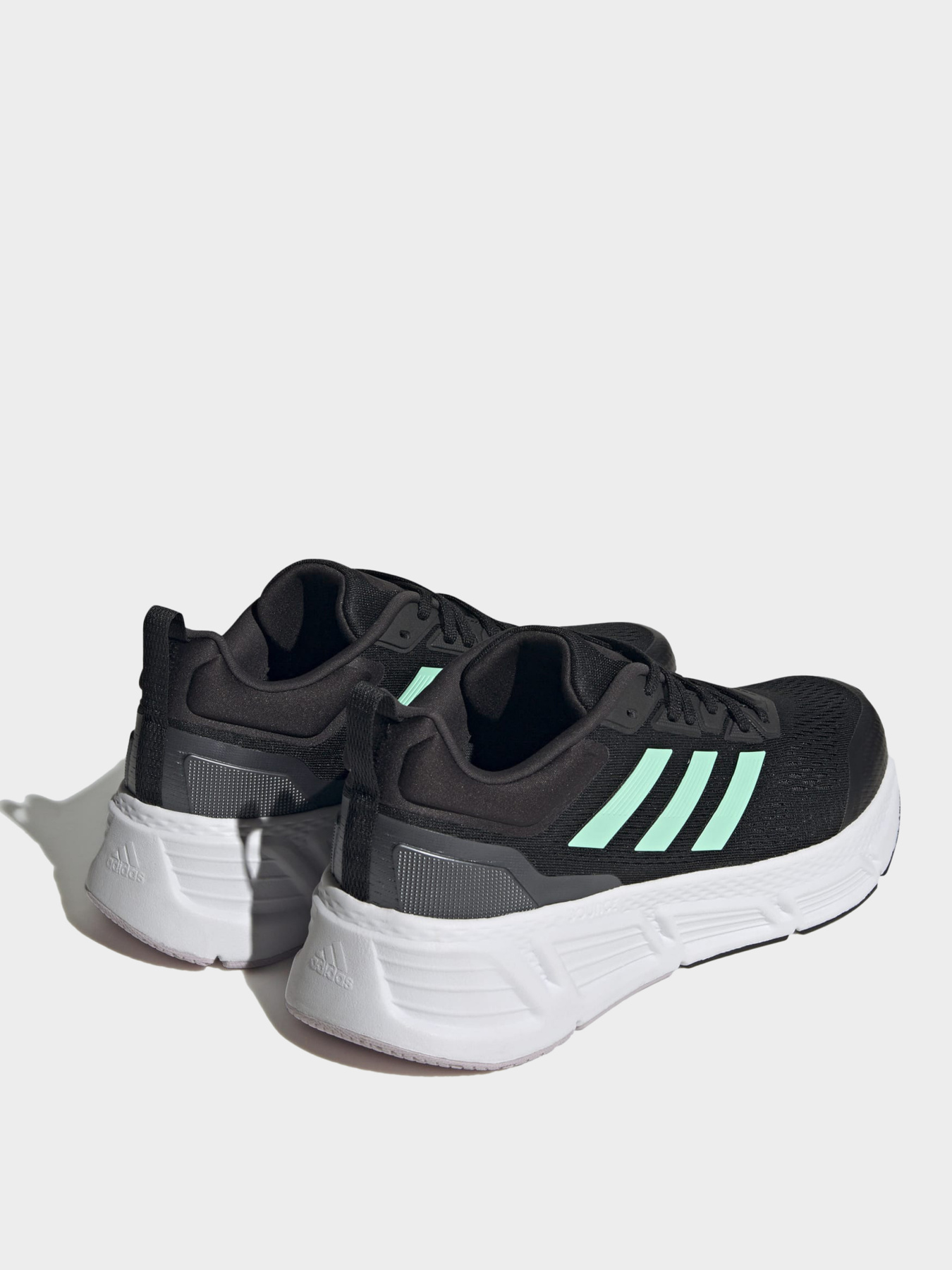 Кроссовки Adidas модель HP2438 Фото