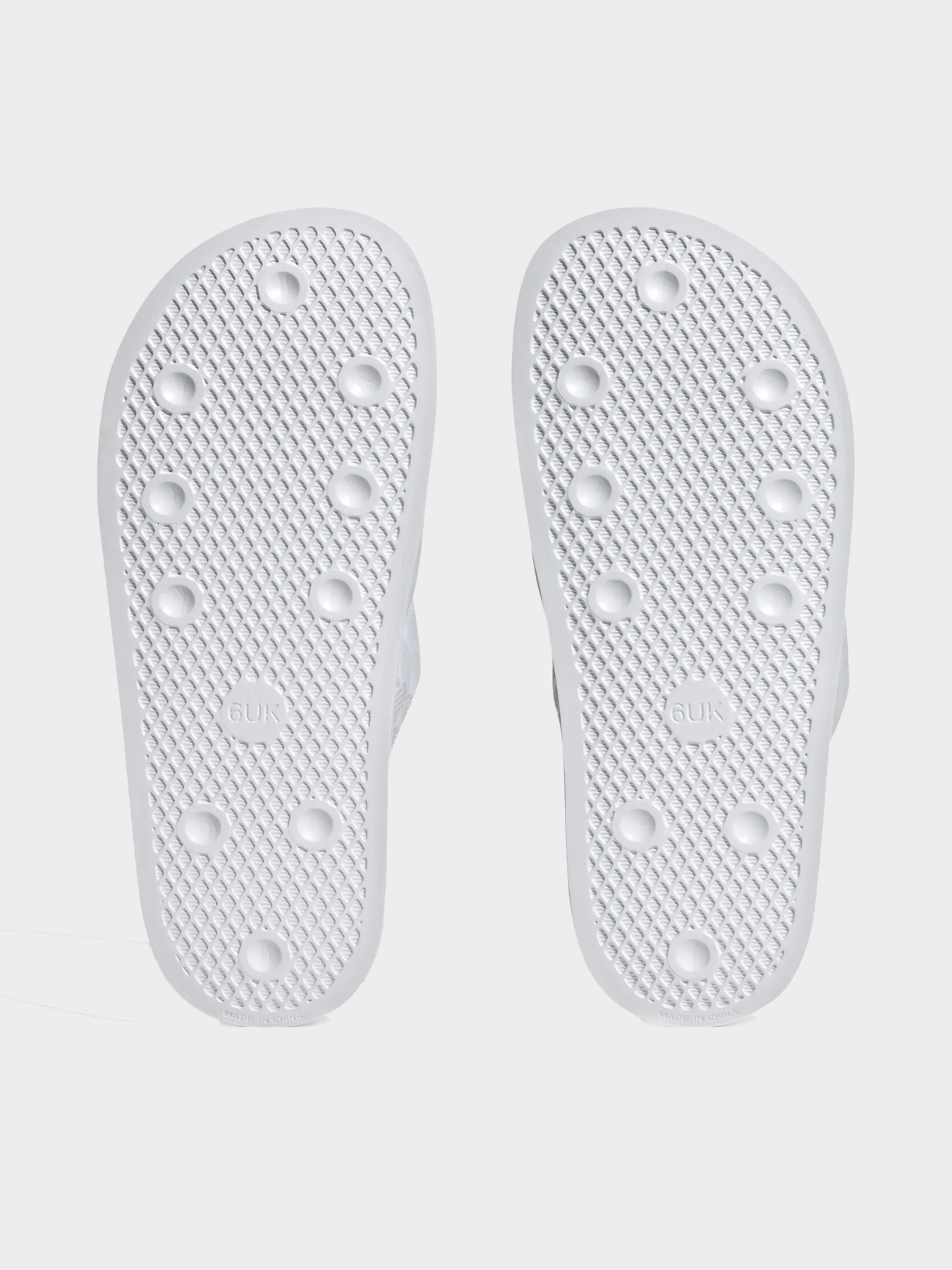 Шлёпанцы Adidas модель HQ6070 Фото
