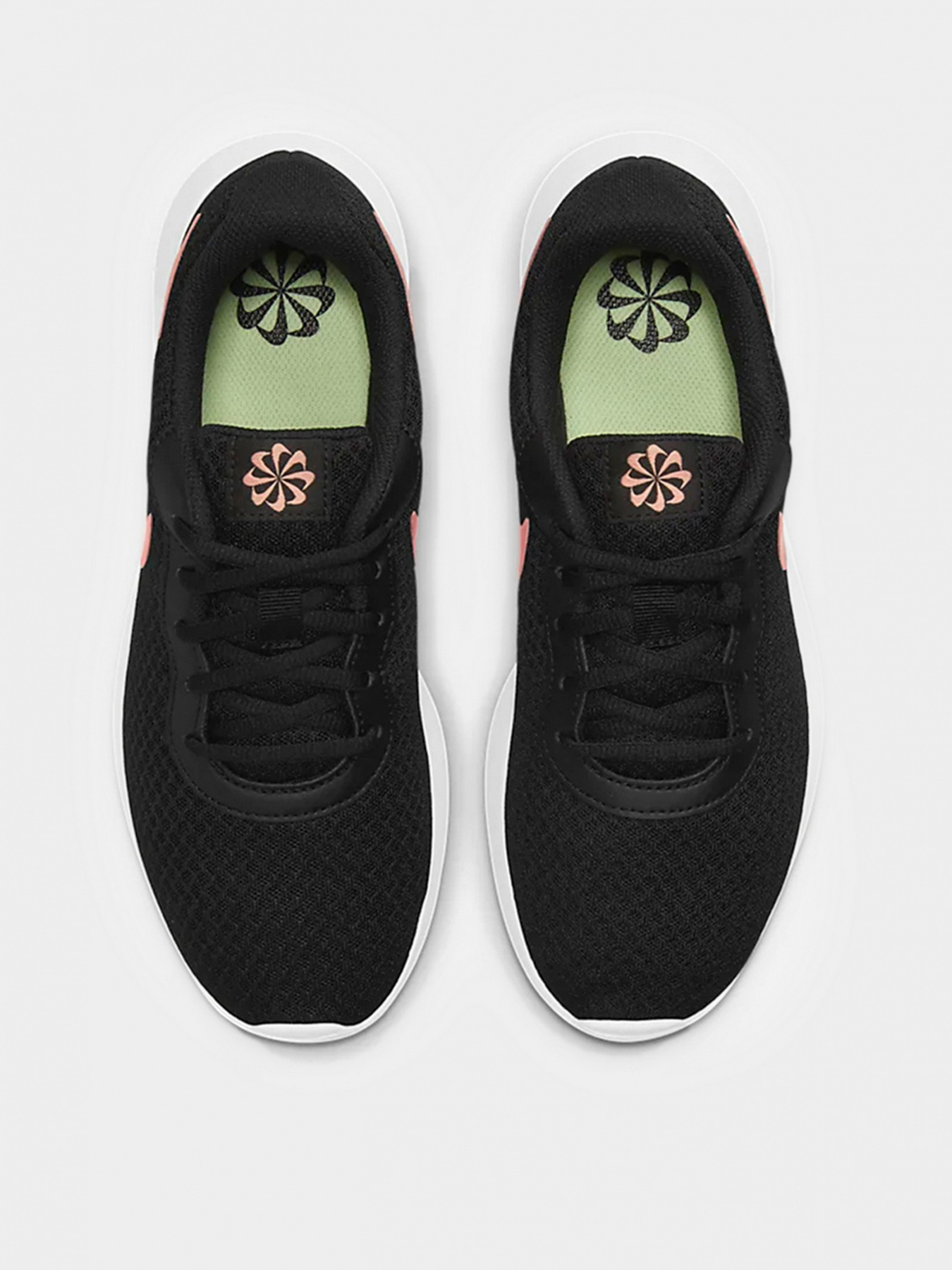 Кроссовки NIKE модель DJ6257-001 Фото