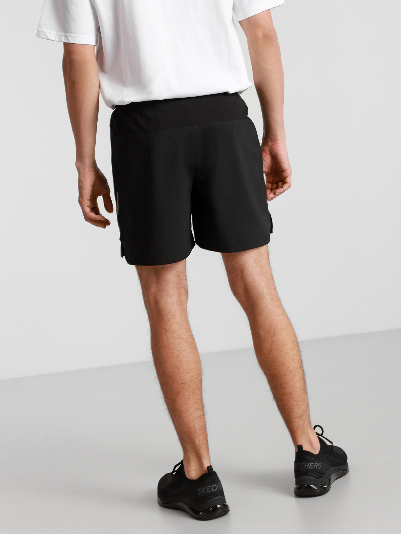Шорты The North Face модель NF0A537LJK31 Фото