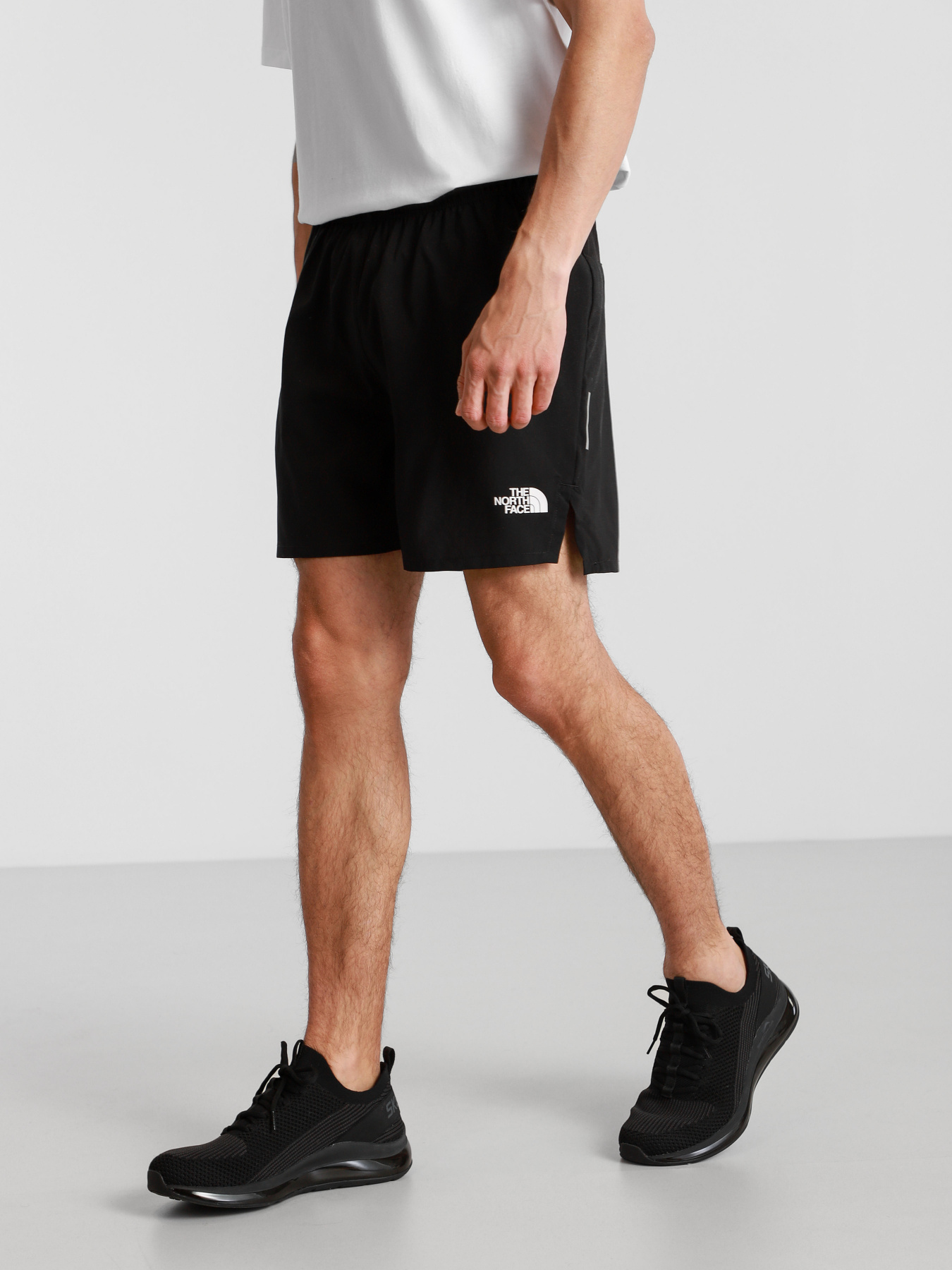 Шорты The North Face модель NF0A537LJK31 Фото