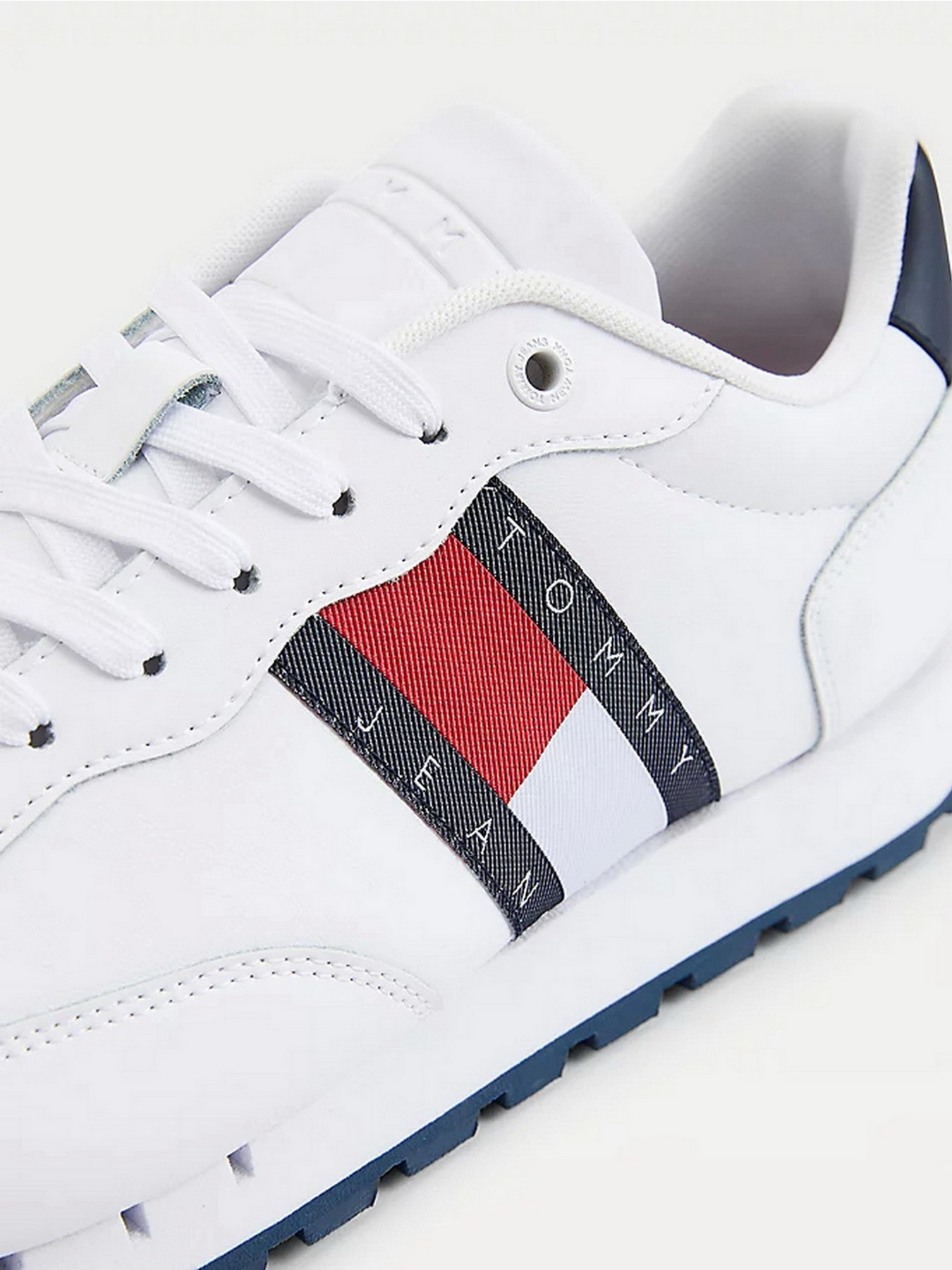 Кроссовки Tommy Hilfiger модель EM0EM00898-YBR Фото