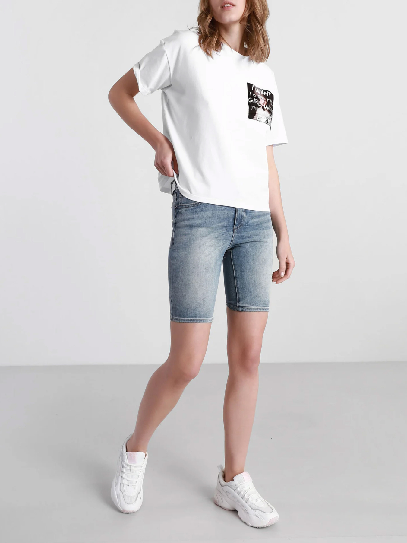 Шорты Armani Exchange модель 3KYJ70-Y1SEZ-1500 Фото