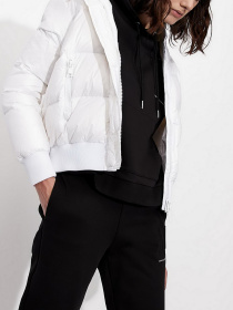 Куртки и дубленки Armani Exchange модель 8NYB40-YNYNZ-1100 Фото