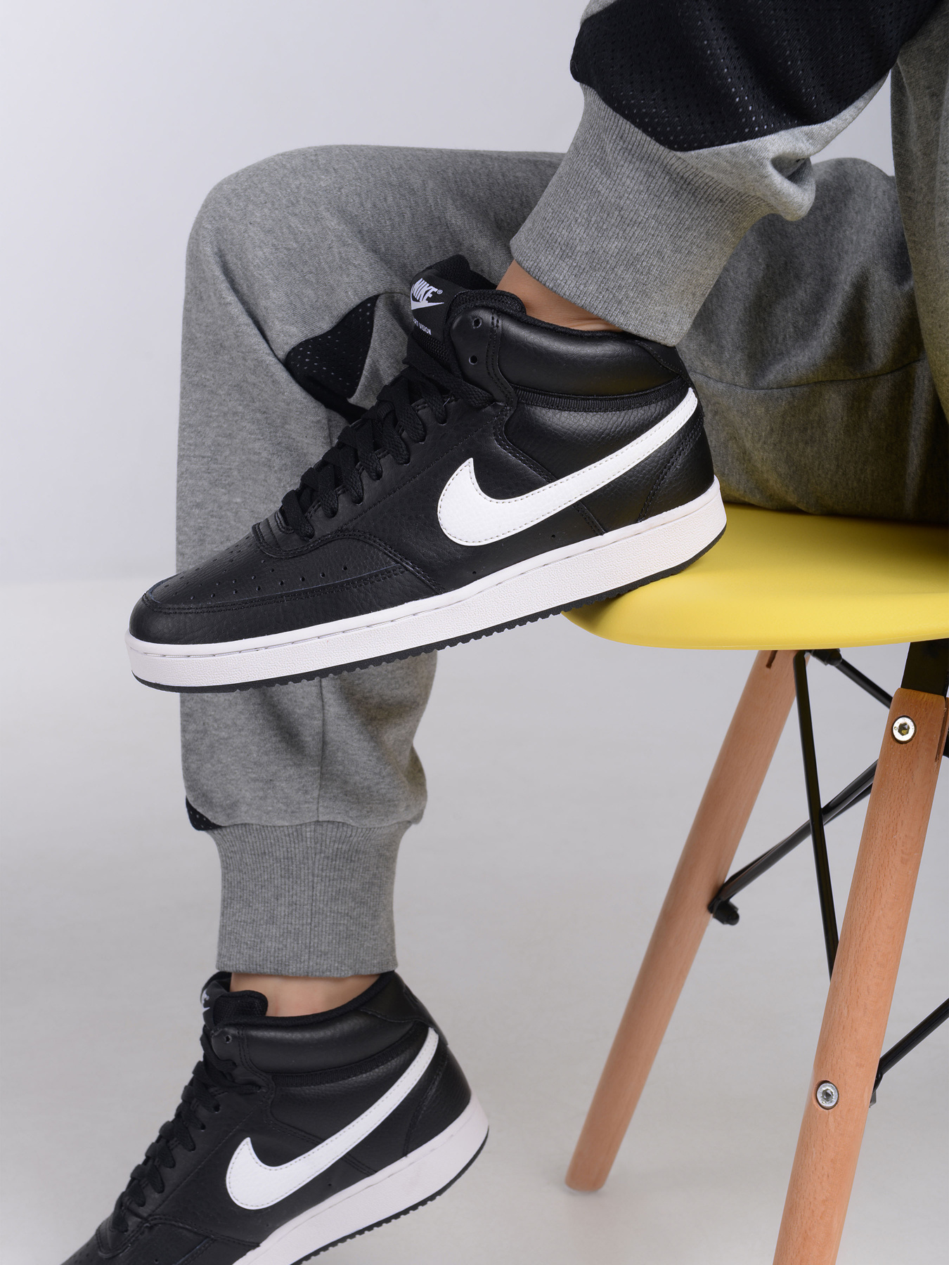 Кроссовки NIKE модель CD5436-001 Фото