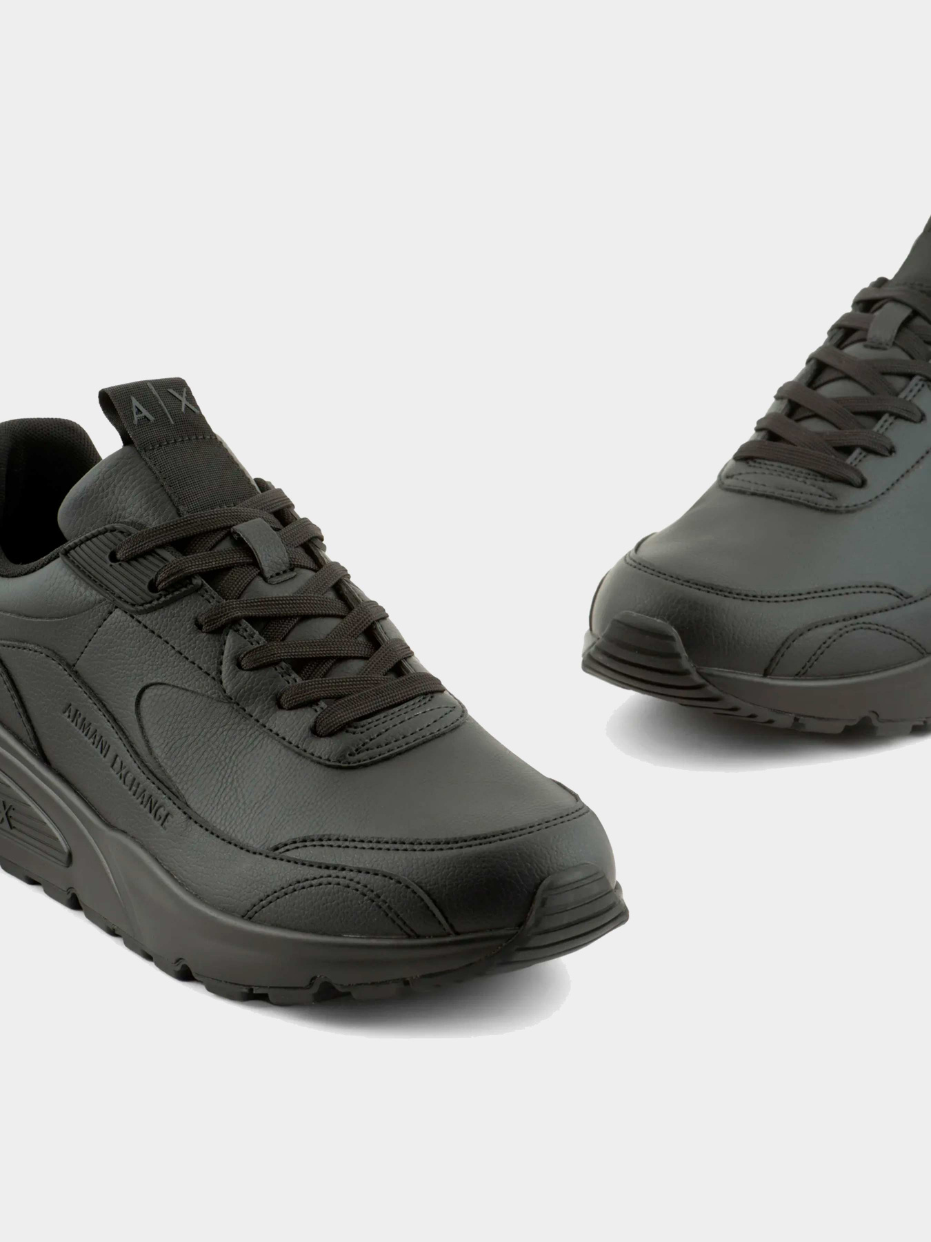 Кроссовки Armani Exchange модель XUX121-XV768-00002 Фото