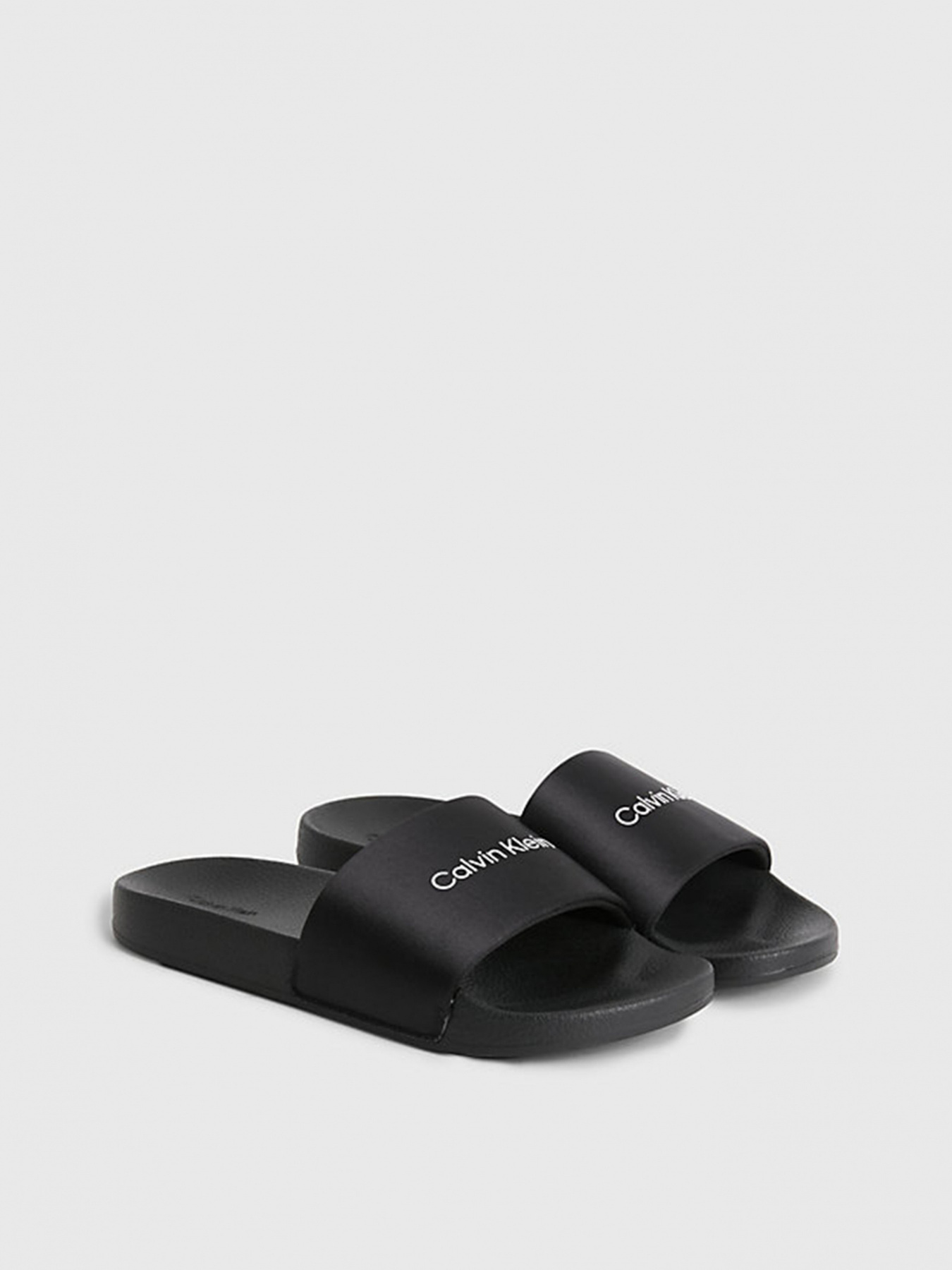Шлёпанцы Calvin Klein модель HW0HW01508-0GM Фото