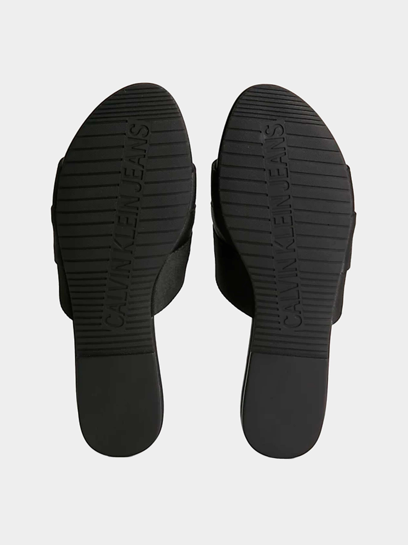 Шлёпанцы Calvin Klein модель YW0YW00955-BDS Фото