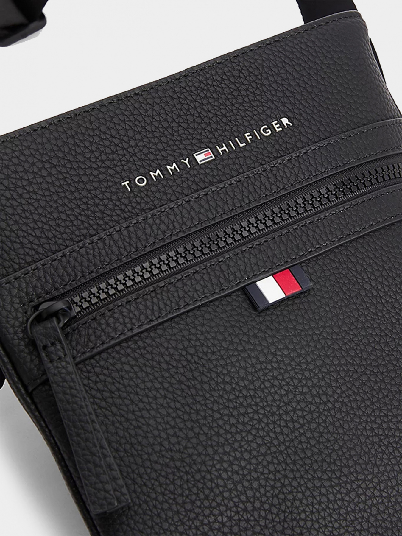 Сумки Tommy Hilfiger модель AM0AM09505-BDS Фото