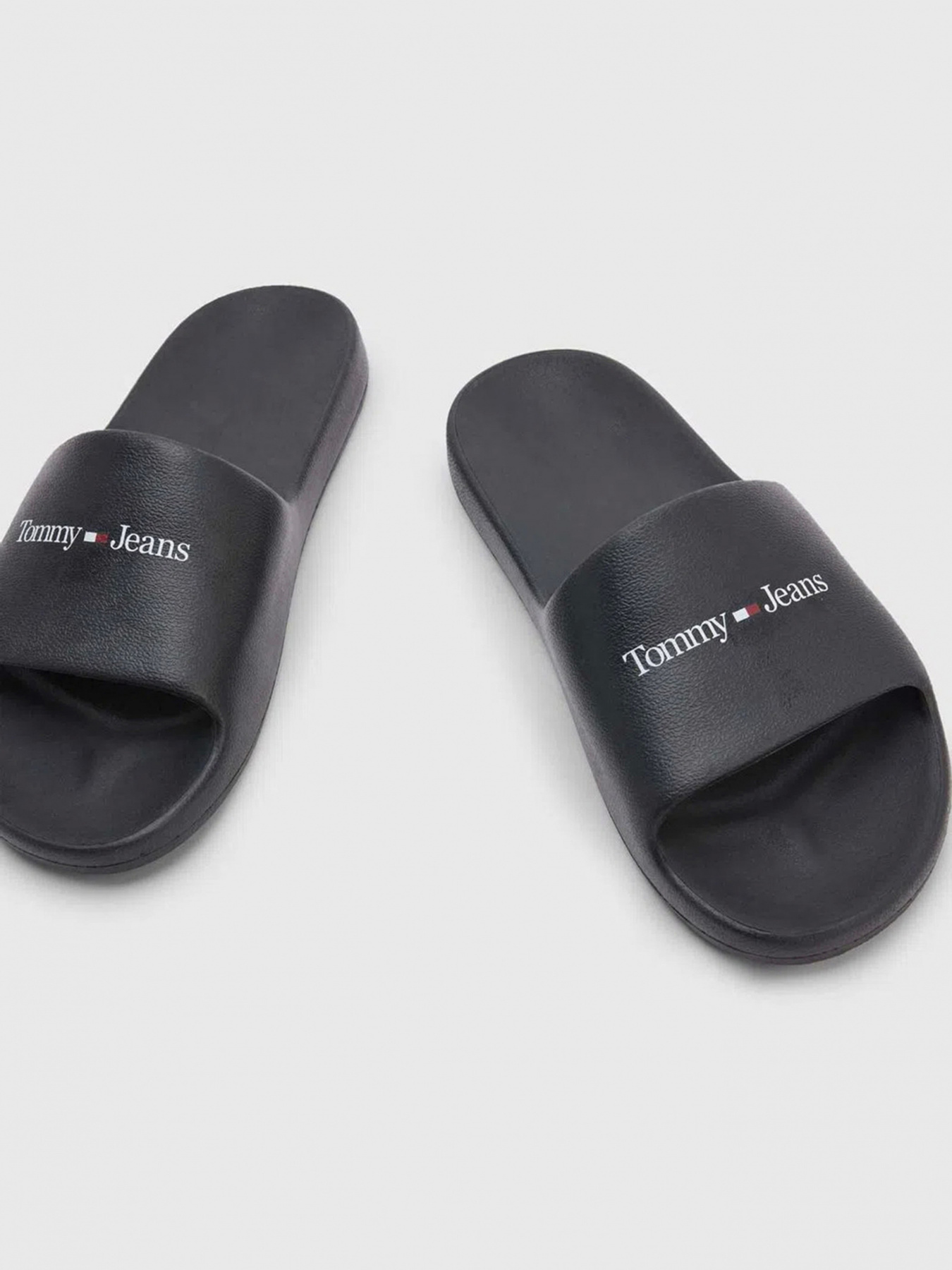 Шлёпанцы Tommy Hilfiger модель EM0EM01144-BDS Фото