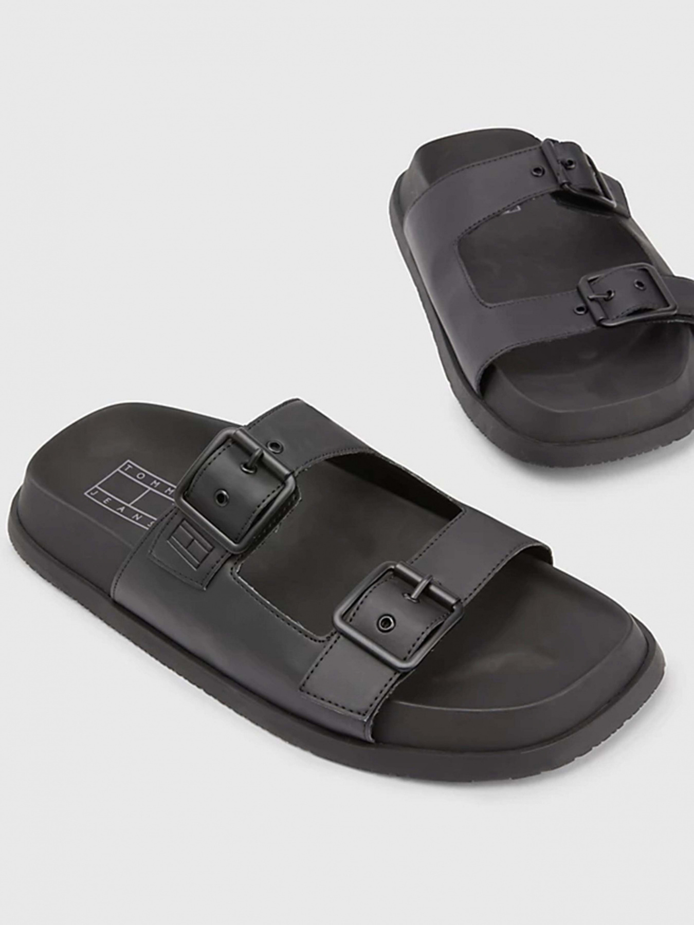 Шлёпанцы Tommy Hilfiger модель EM0EM01148-BDS Фото