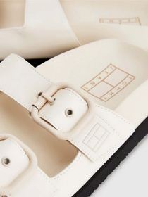 Шлёпанцы Tommy Hilfiger модель EN0EN02136-AEF Фото