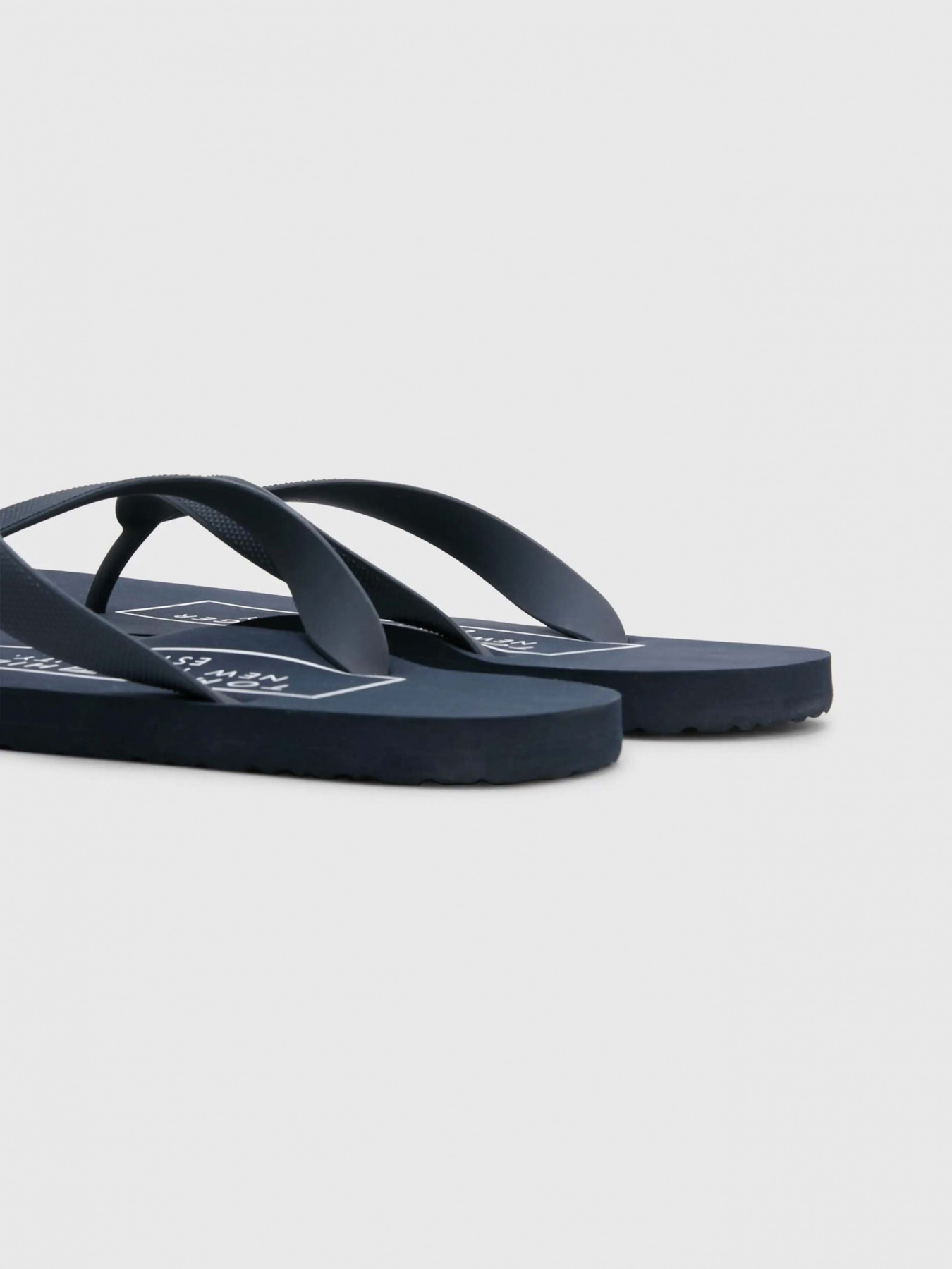 Шлёпанцы Tommy Hilfiger модель FM0FM04548-DW5 Фото