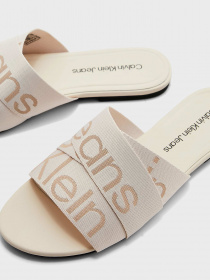 Шлёпанцы Calvin Klein модель YW0YW00955-YBH Фото