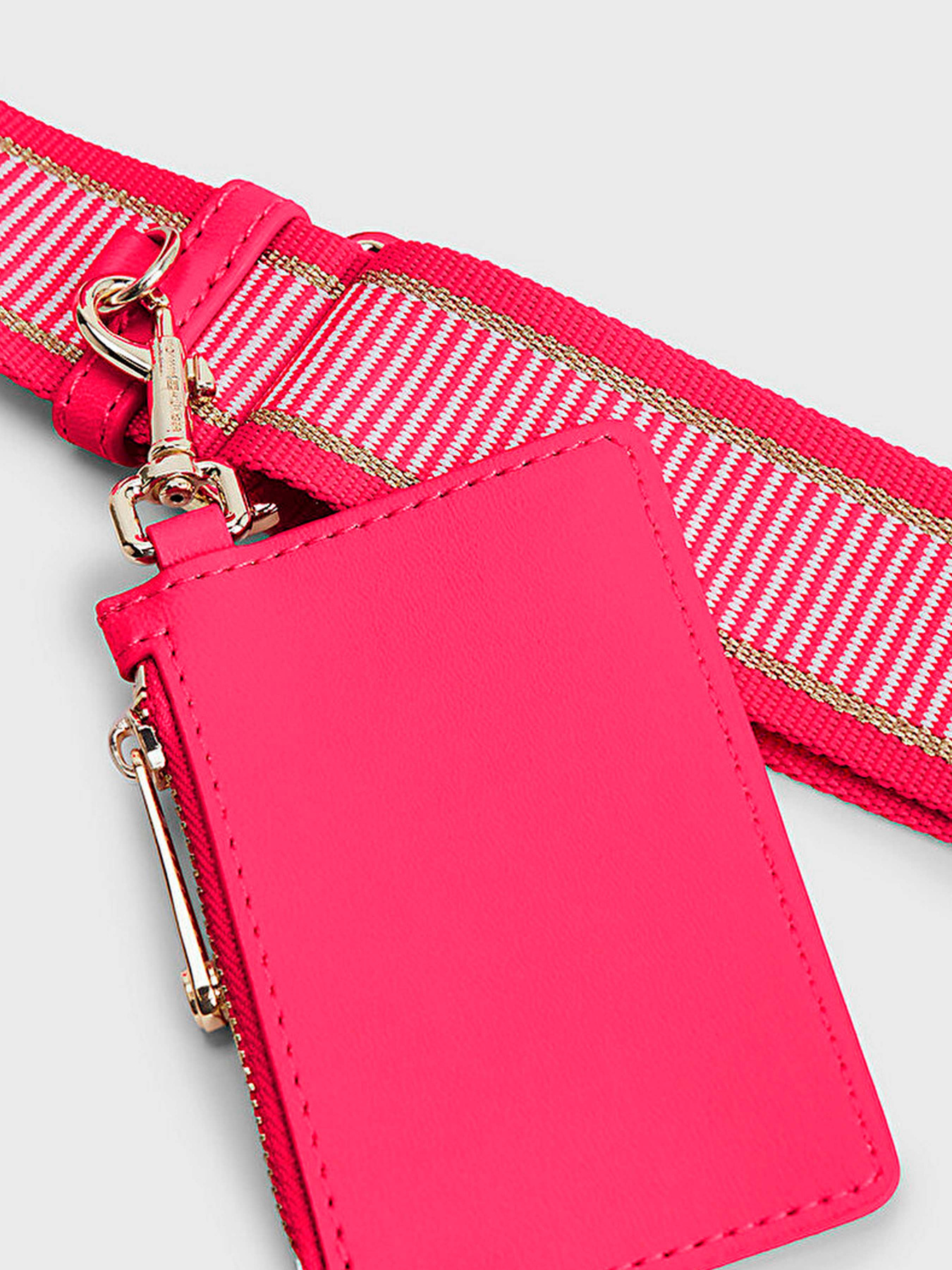 Сумки Tommy Hilfiger модель AW0AW14877-T1K Фото