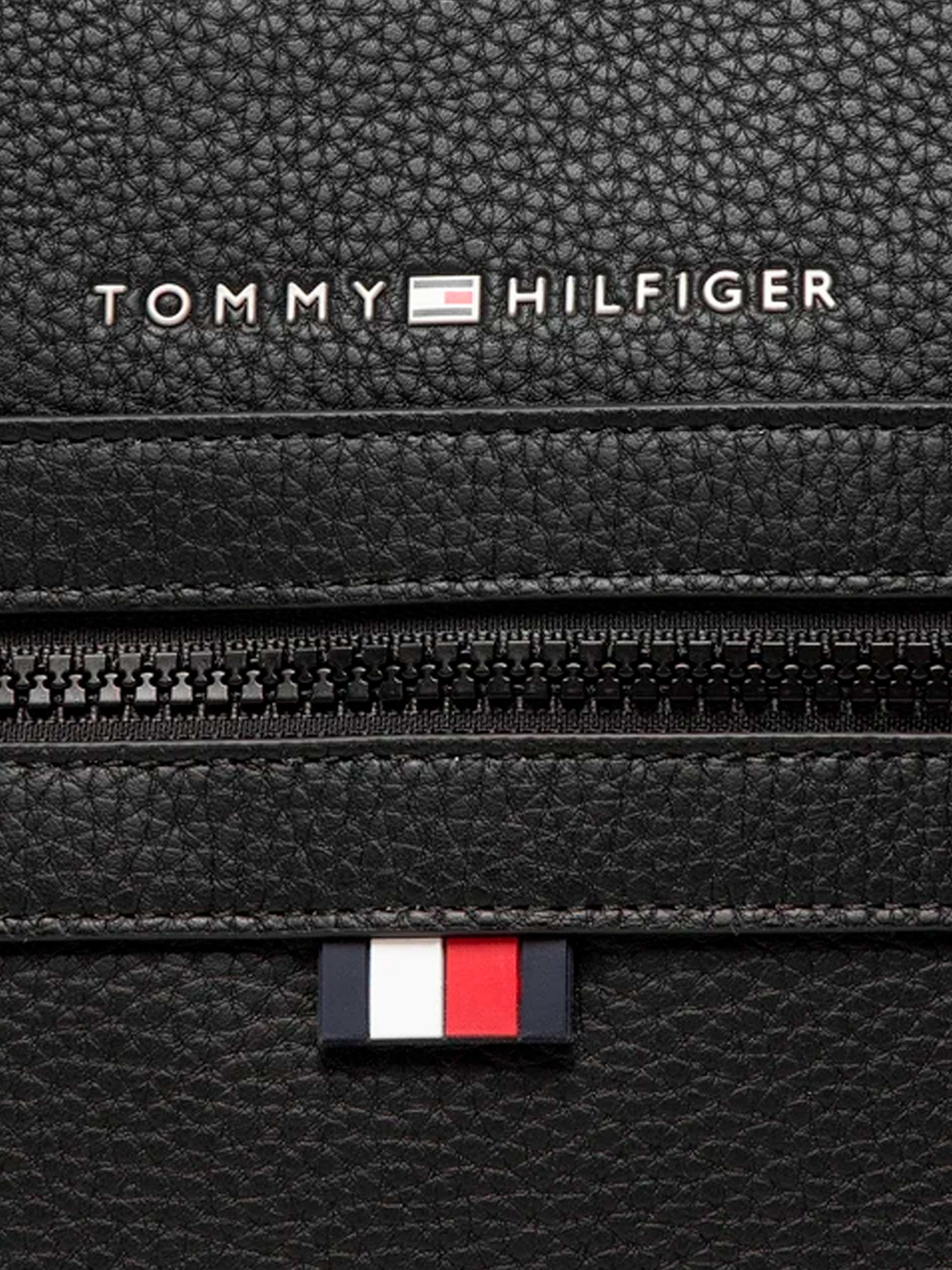 Сумки Tommy Hilfiger модель AM0AM09506-BDS Фото