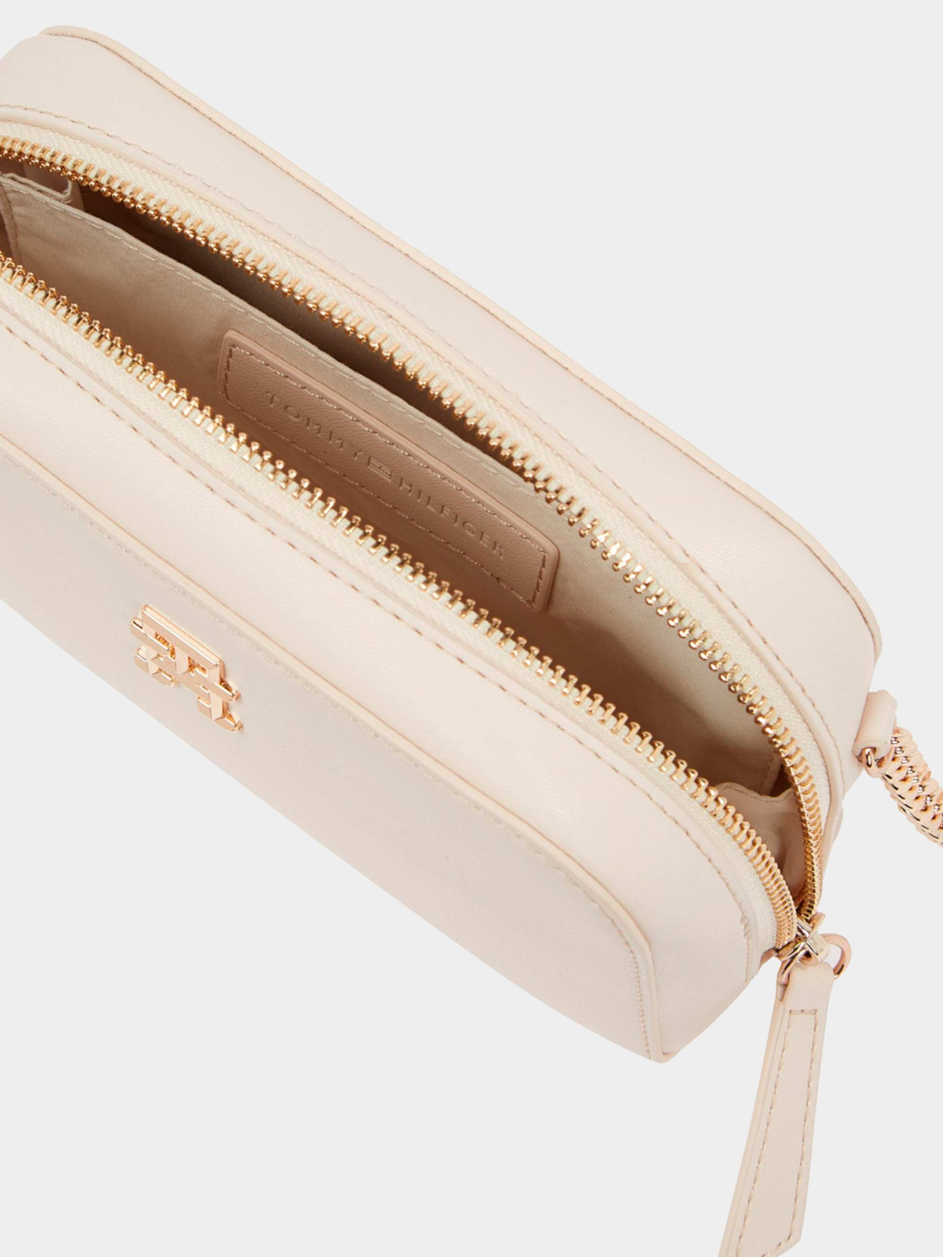 Сумки Tommy Hilfiger модель AW0AW14871-AA8 Фото