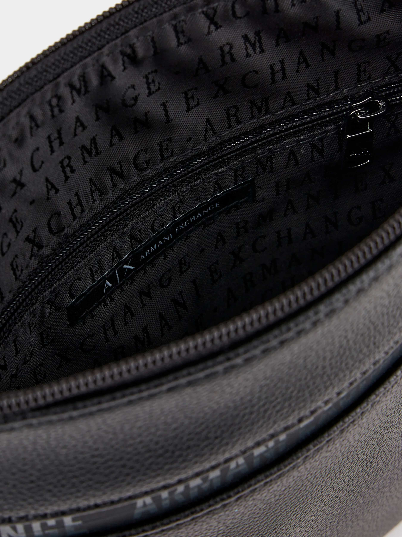 Сумки Armani Exchange модель 952489-3F876-00020 Фото