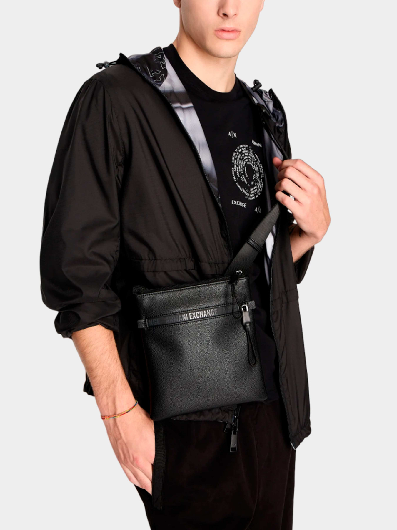 Сумки Armani Exchange модель 952489-3F876-00020 Фото