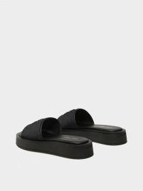 Шлёпанцы Calvin Klein модель HW0HW01488-0GN Фото