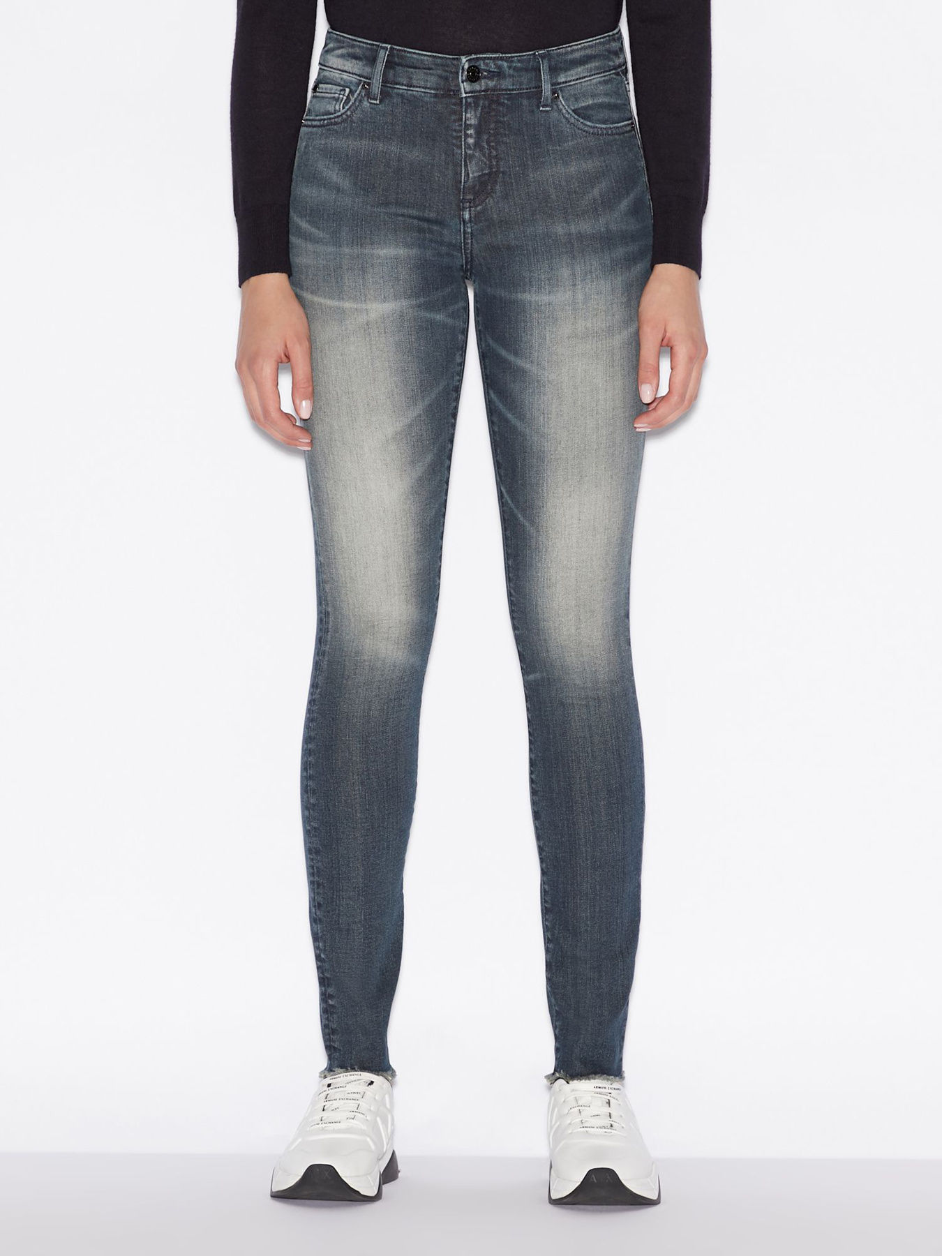 Джинсы Armani Exchange модель 6GYJ01-Y2MKZ-1500 Джинсы Armani Exchange модель 6GYJ01-Y2MKZ-1500 Фото