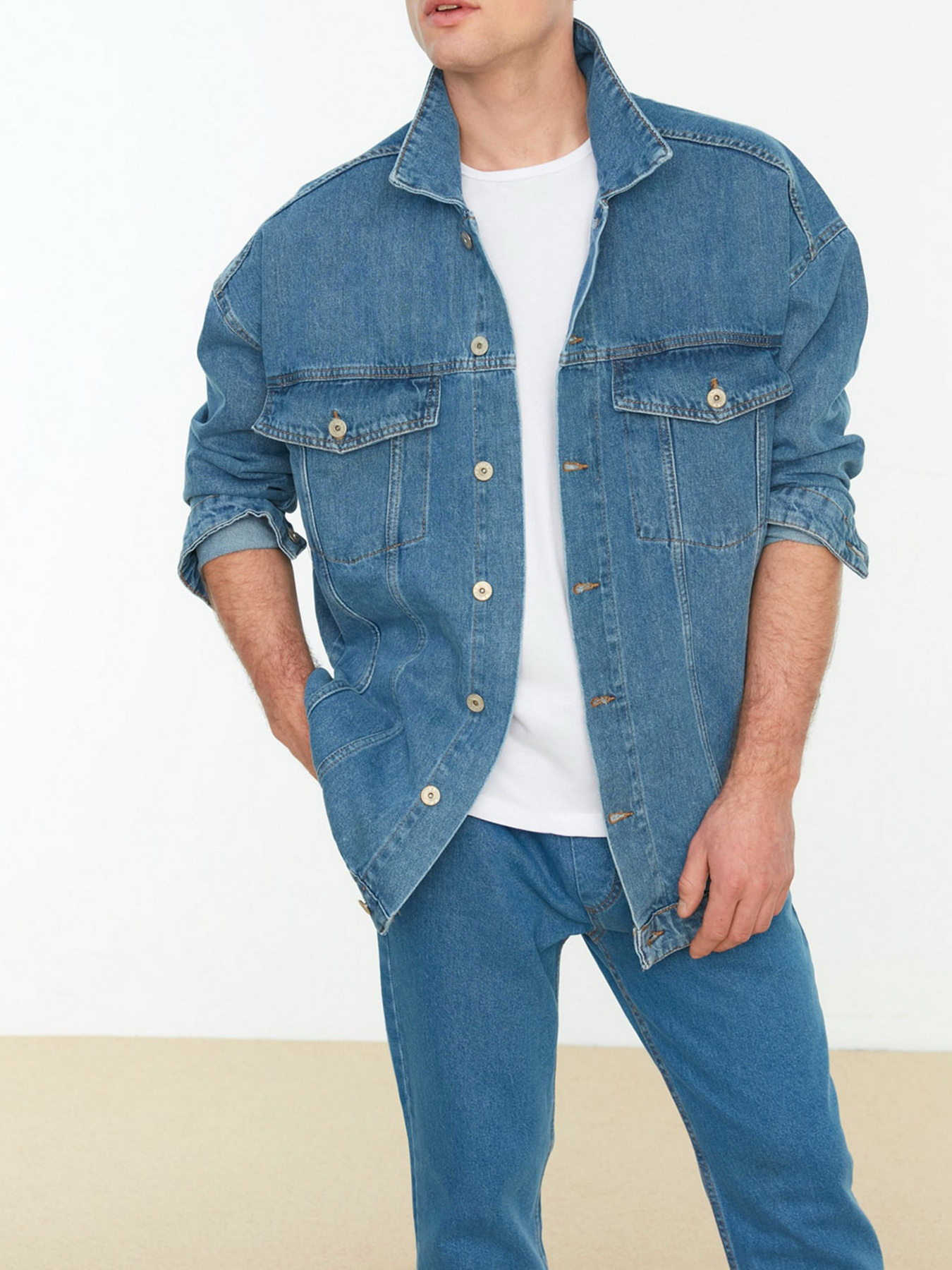Куртки и дубленки Trendyol модель TMNSS22CE0160/Indigo Фото