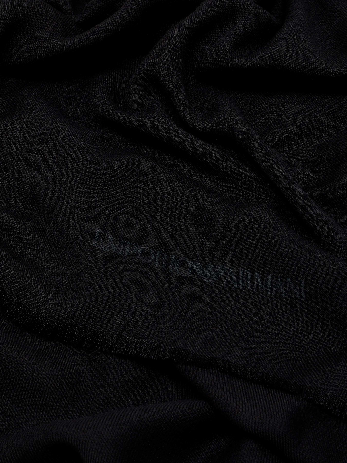 Шарфы и платки Emporio Armani модель 635297-3F322-00020 Фото