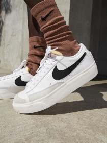 Кроссовки NIKE модель DJ0292-101 Фото