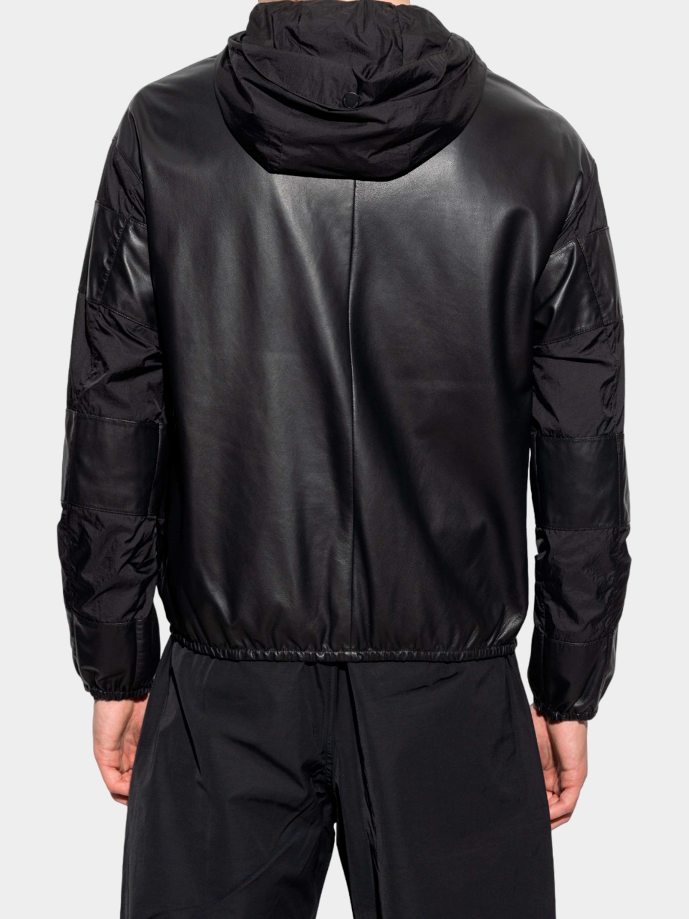 Куртки и дубленки Emporio Armani модель H41R71-E1P71-999 Фото