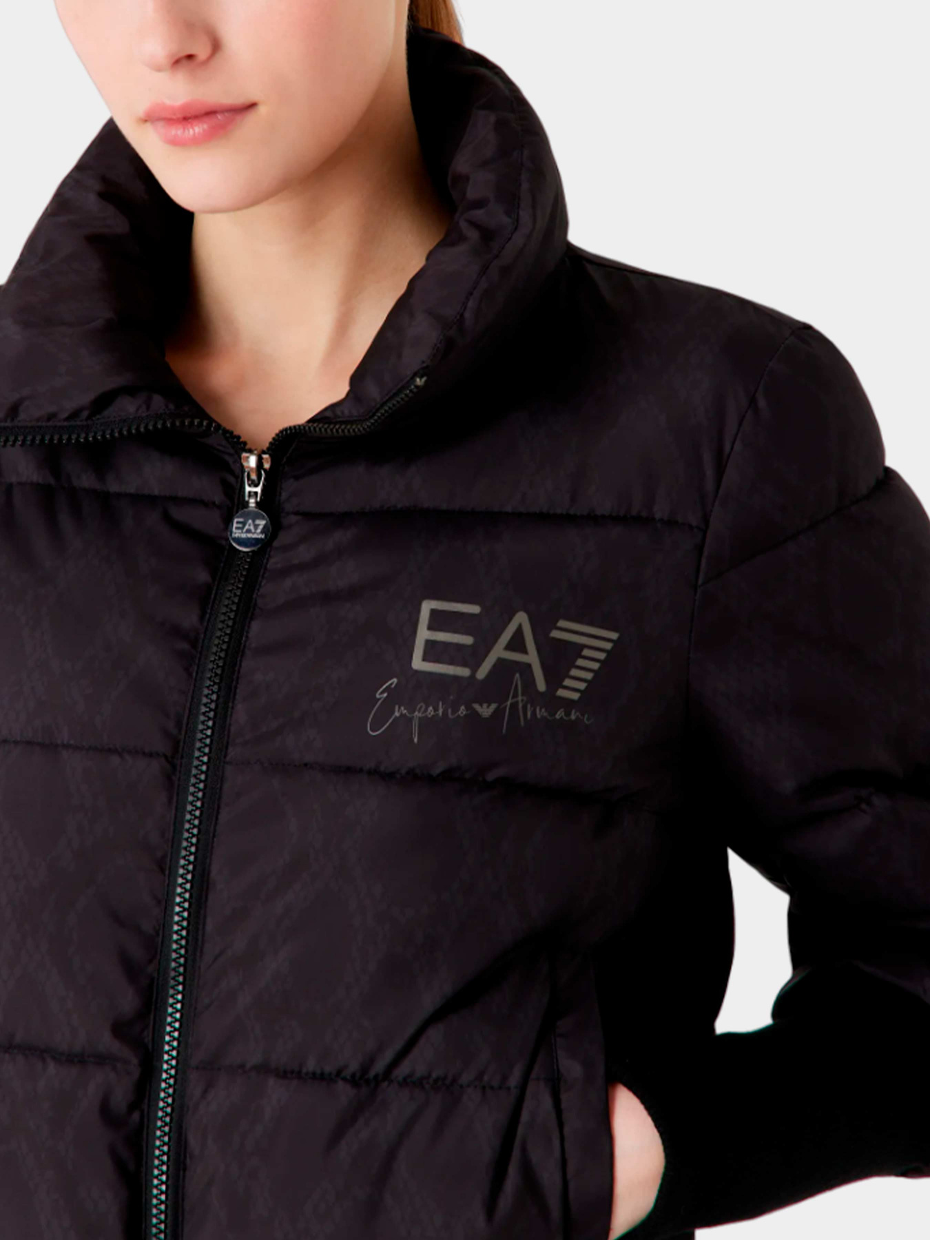 Куртки и дубленки EA7 модель 6RTB03-TNF8Z-2238 Фото