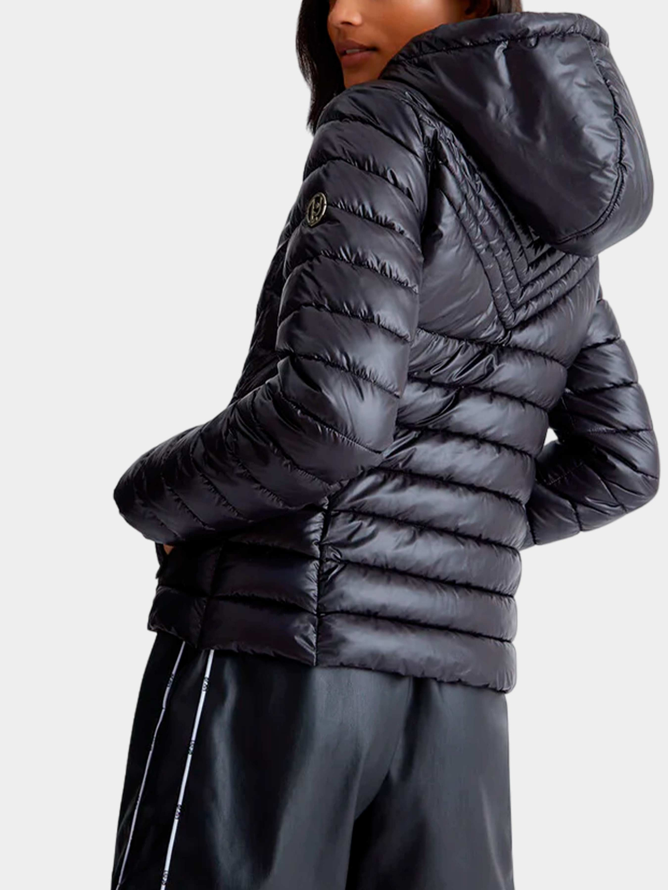 Куртки и дубленки Liu Jo модель TF3045 TS031 22222 Фото