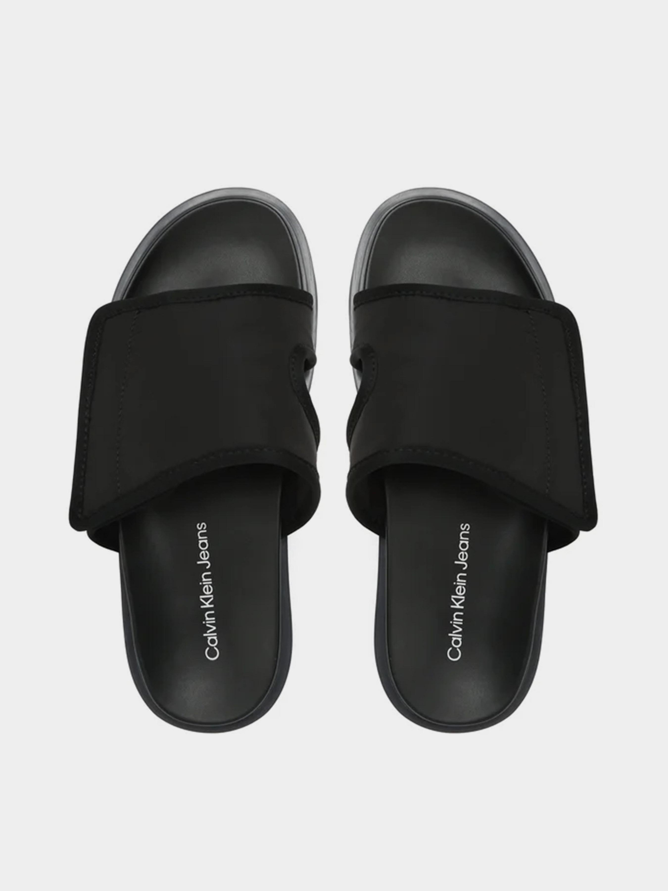 Шлёпанцы Calvin Klein модель YM0YM00644-0GP Фото