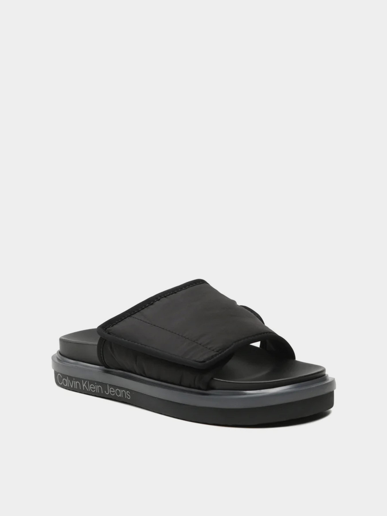 Шлёпанцы Calvin Klein модель YM0YM00644-0GP Фото