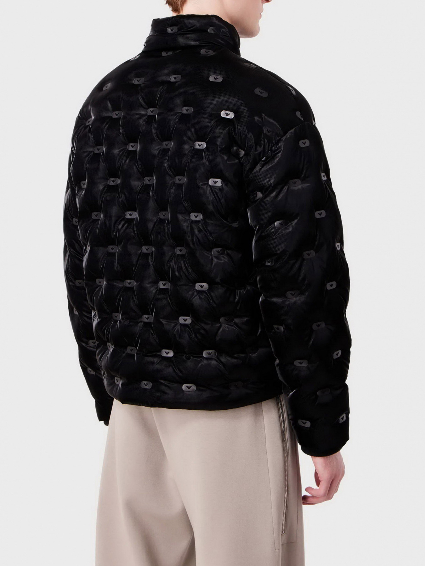 Куртки и дубленки Emporio Armani модель 6R1B88-1NDGZ-0999 Фото