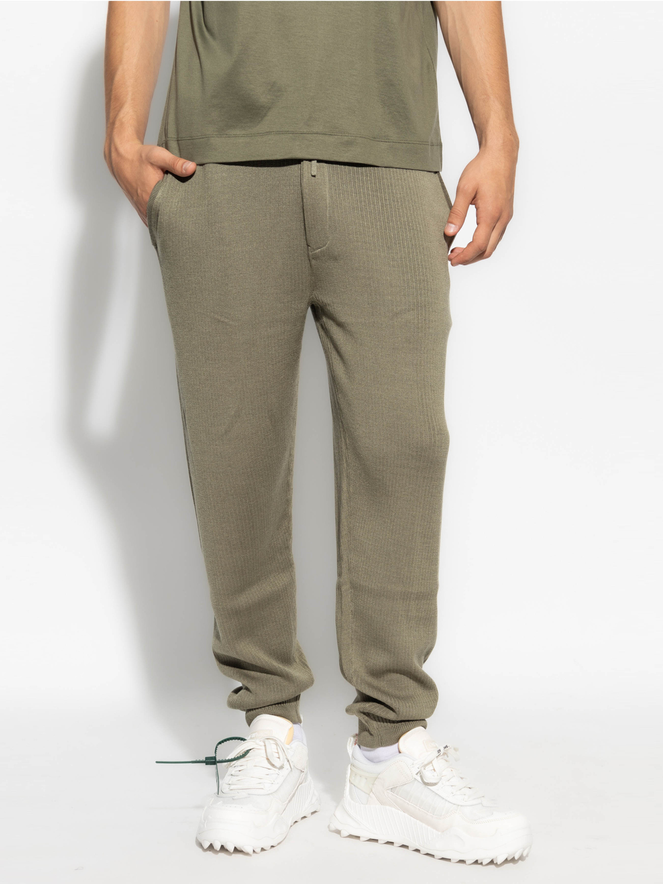 Брюки Emporio Armani модель 6R1PV1-1M06Z-0544 Фото
