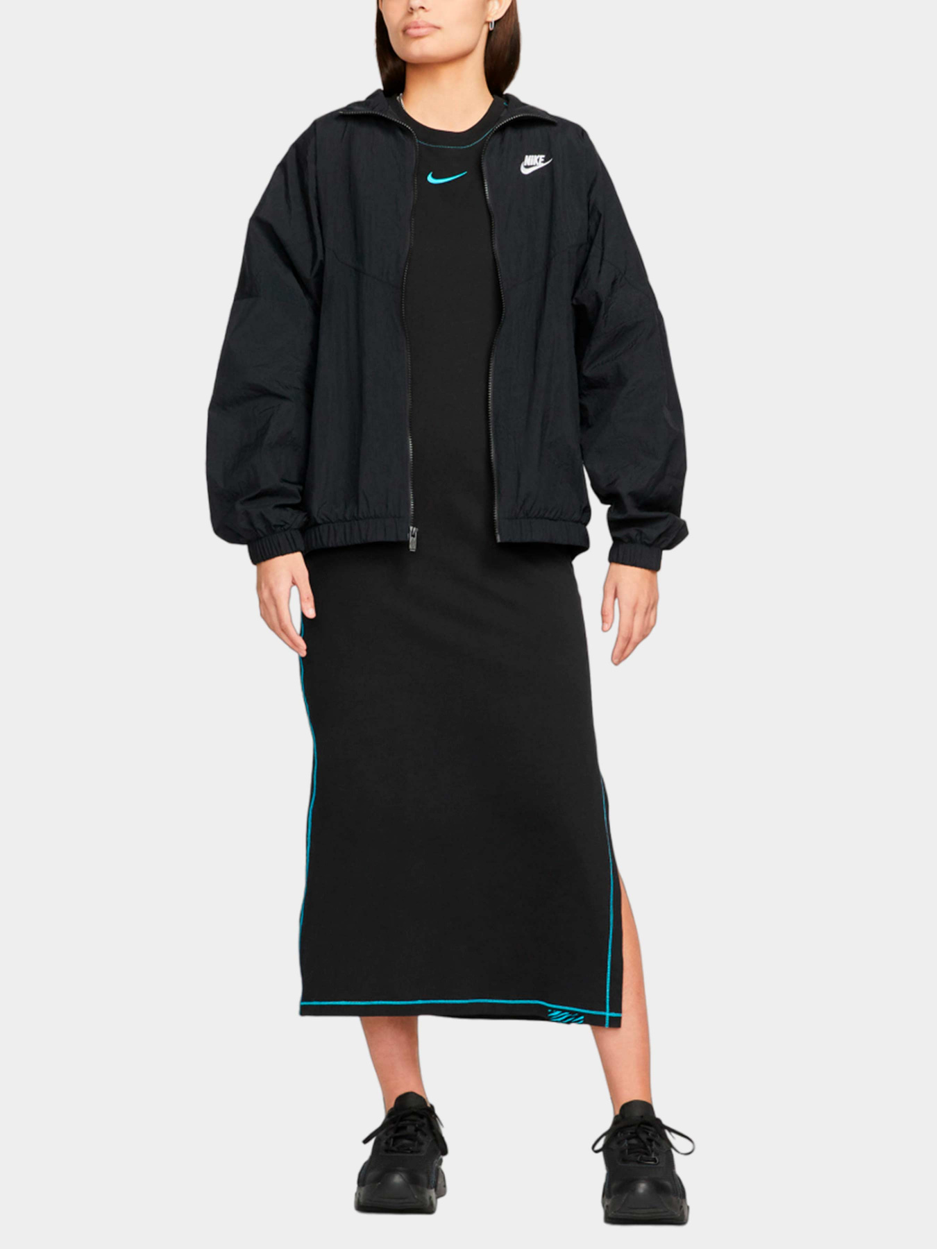 Куртки и дубленки NIKE модель DM6185-010 Фото