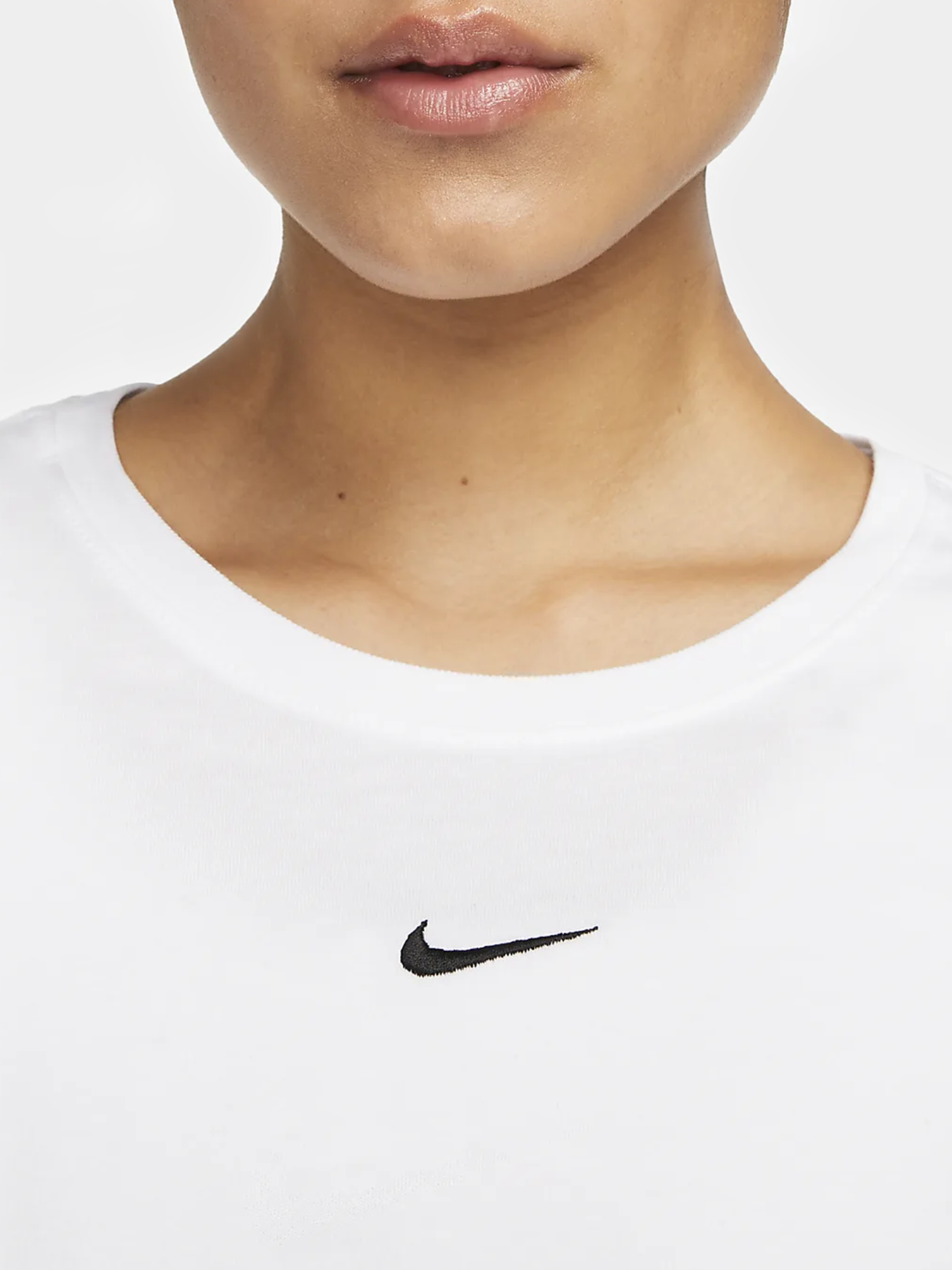 Худи и свитшоты NIKE модель FB2603-100 Фото