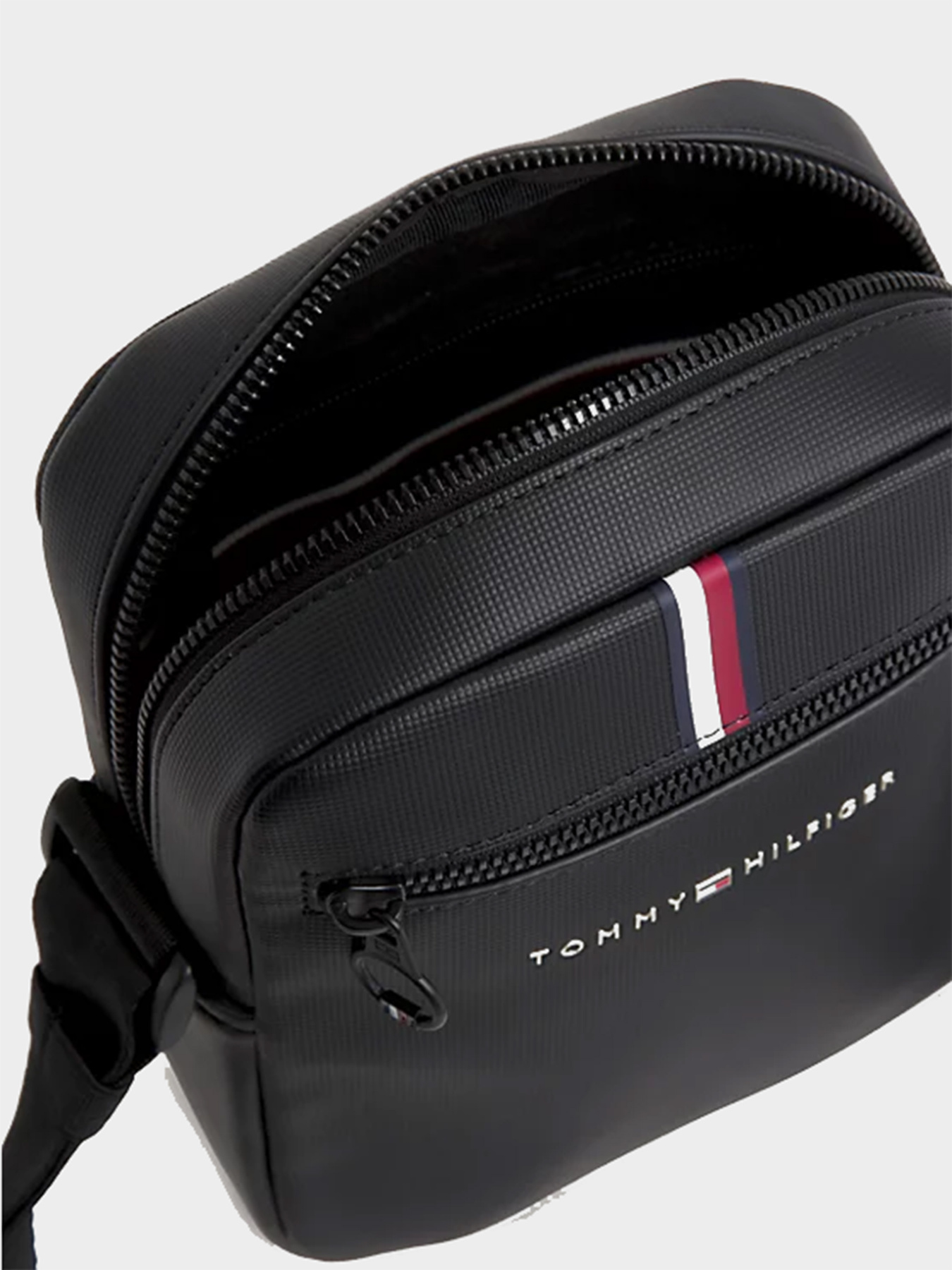 Сумки Tommy Hilfiger модель AM0AM11544-BDS Фото