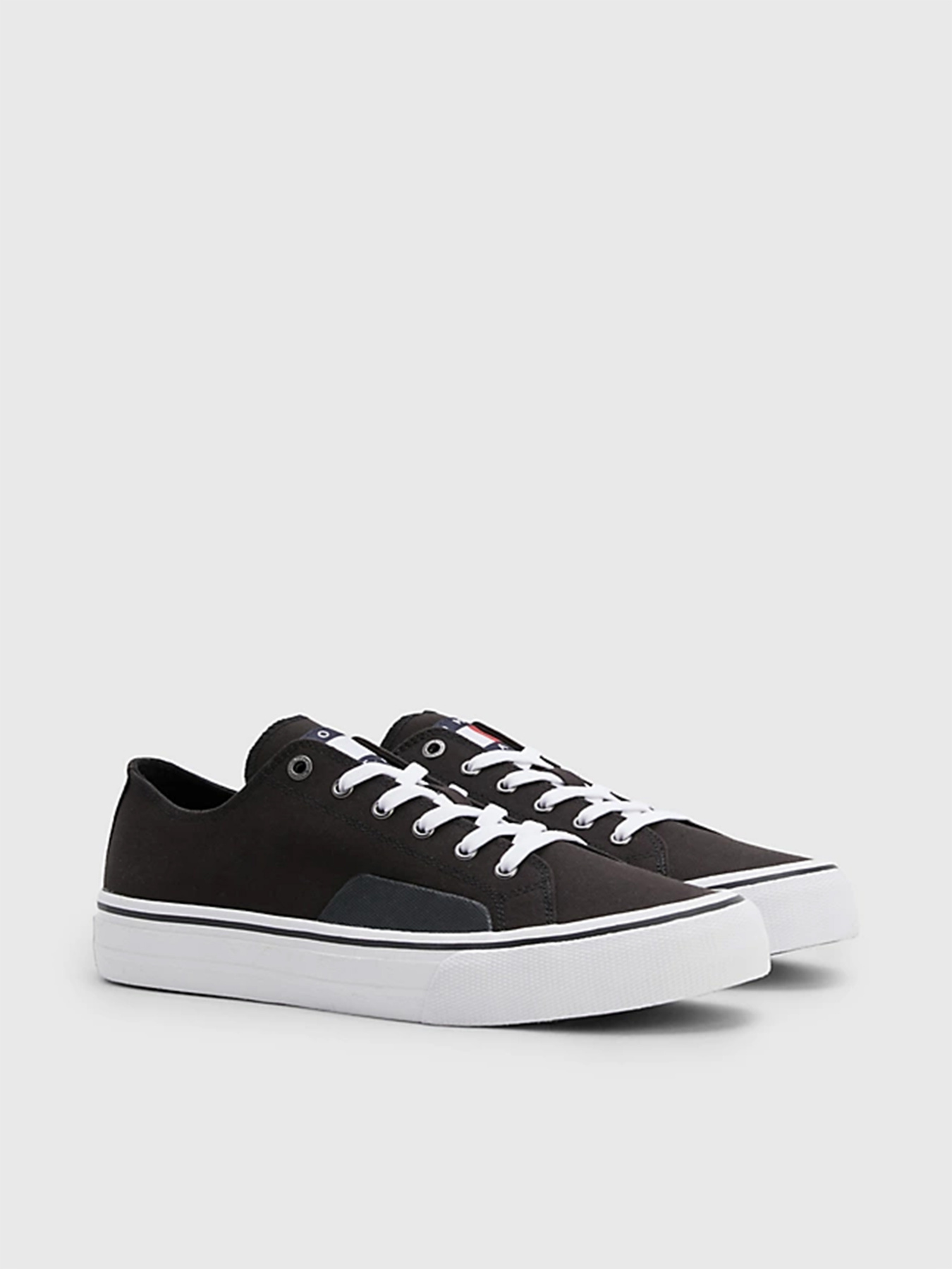 Кеды Tommy Hilfiger модель EM0EM01175-BDS Фото