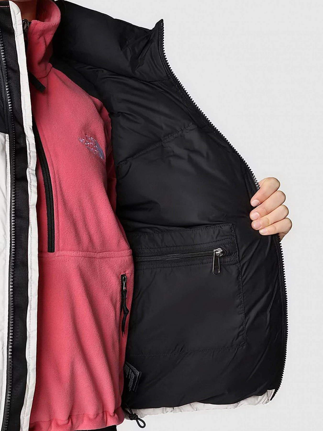 Куртки и дубленки The North Face модель NF0A3XEPQ4C1 Куртки и дубленки The North Face модель NF0A3XEPQ4C1 Фото