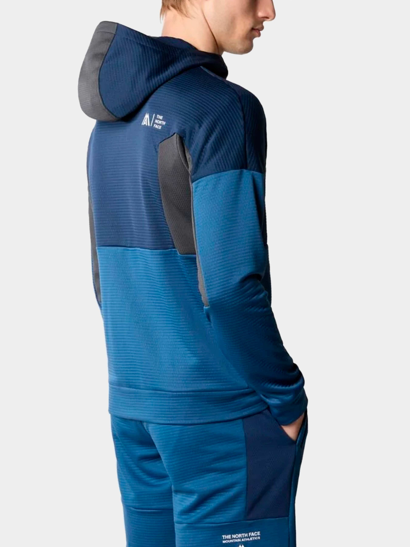 Худи и свитшоты The North Face модель NF0A857EOXL1 Худи и свитшоты The North Face модель NF0A857EOXL1 Фото