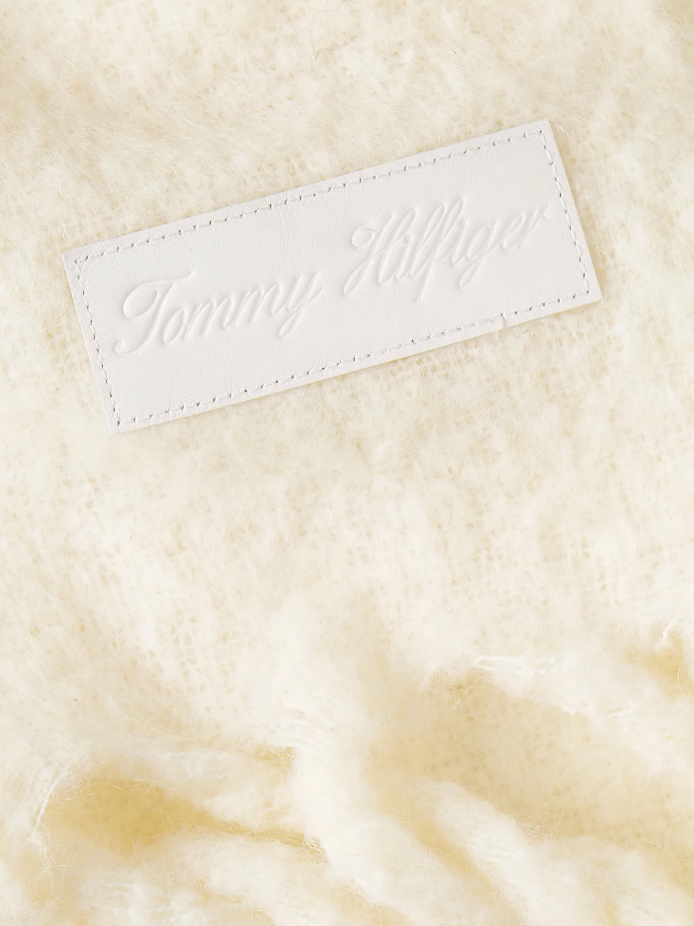 Шарфы и платки Tommy Hilfiger модель AW0AW15530-YBH Фото