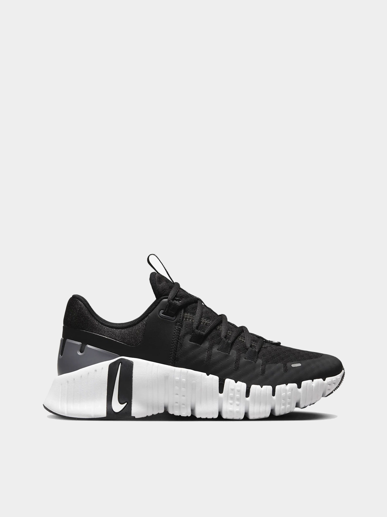 Кроссовки NIKE модель DV3950-001 Фото