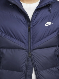 Куртки и дубленки NIKE модель FB8185-410 Фото