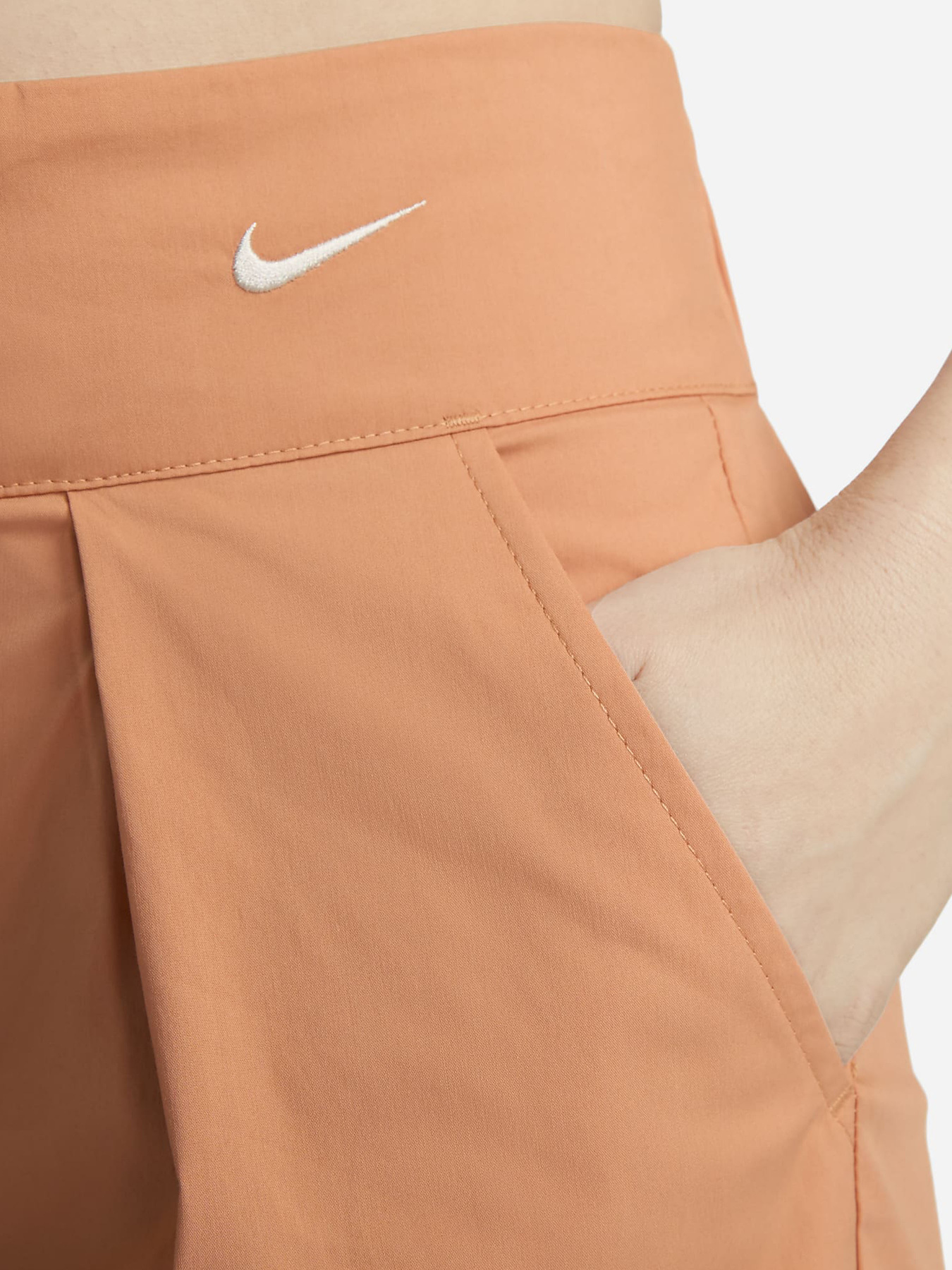 Брюки NIKE модель FB8299-225 Фото