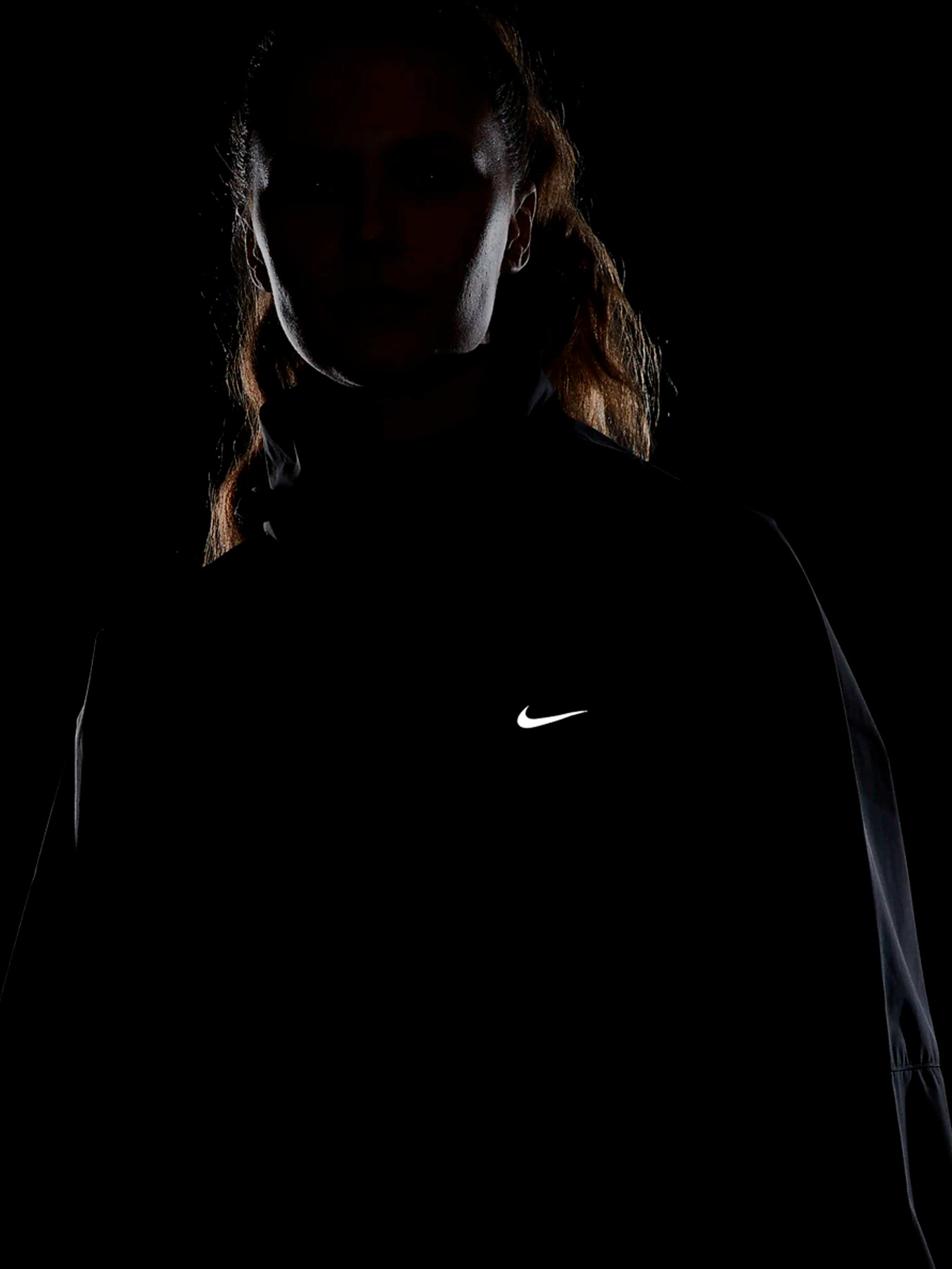 Куртки и дубленки NIKE модель FB7492-010 Фото