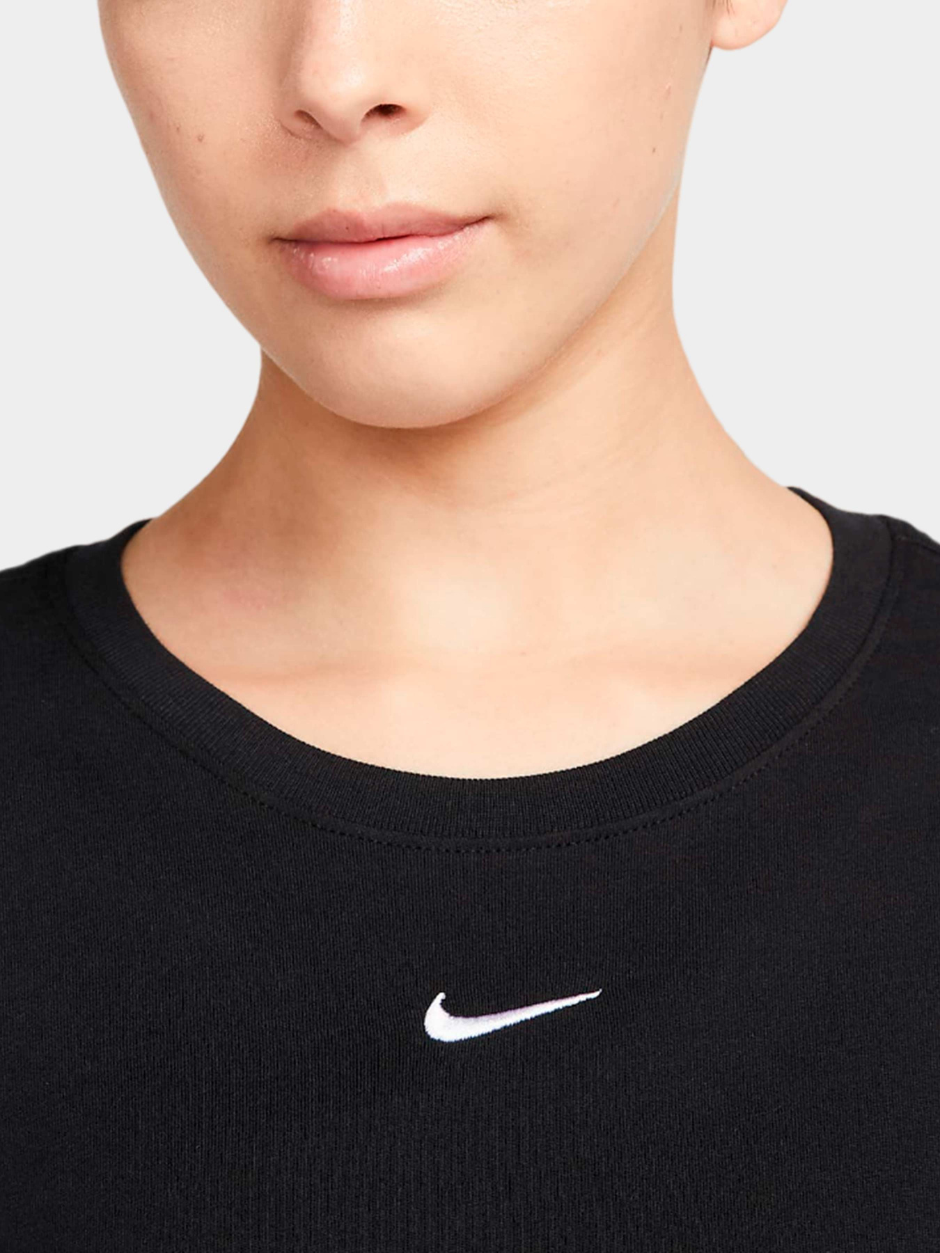Худи и свитшоты NIKE модель FB2603-010 Фото