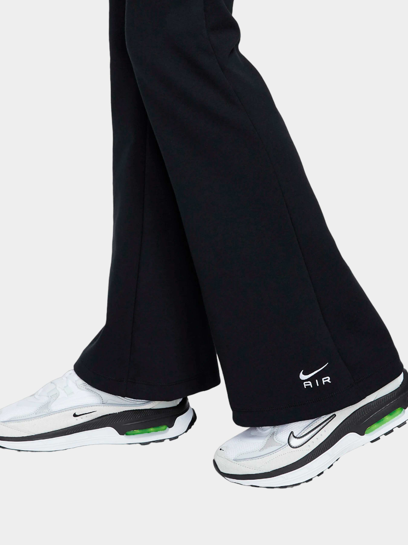 Брюки NIKE модель FB8070-010 Фото